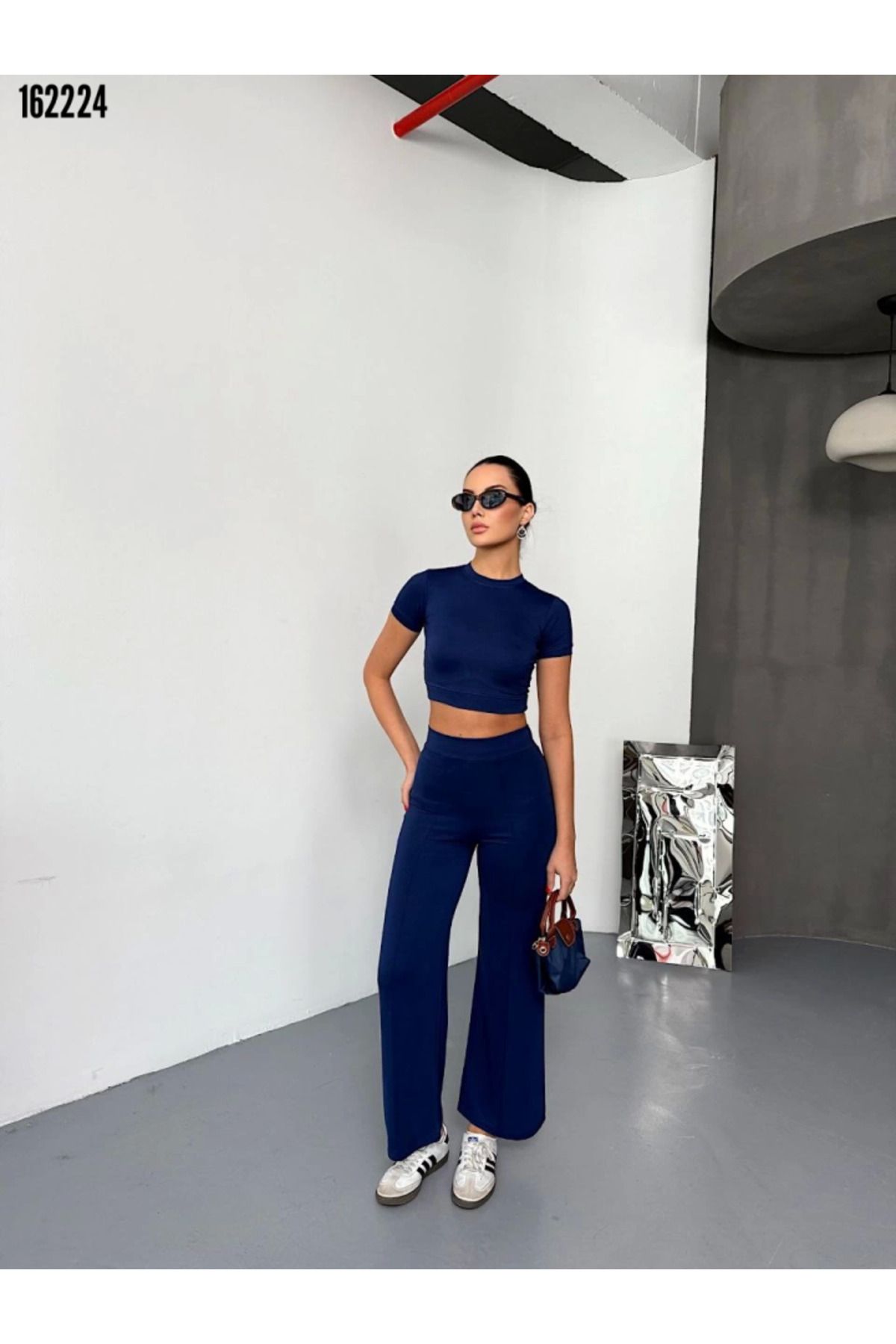 Modayakamoz Kadın İkili Takım Osy Modal Yumuşak Dokulu Kumaş Kısa Kollu Crop Alt ispanyol Paça Pantalon