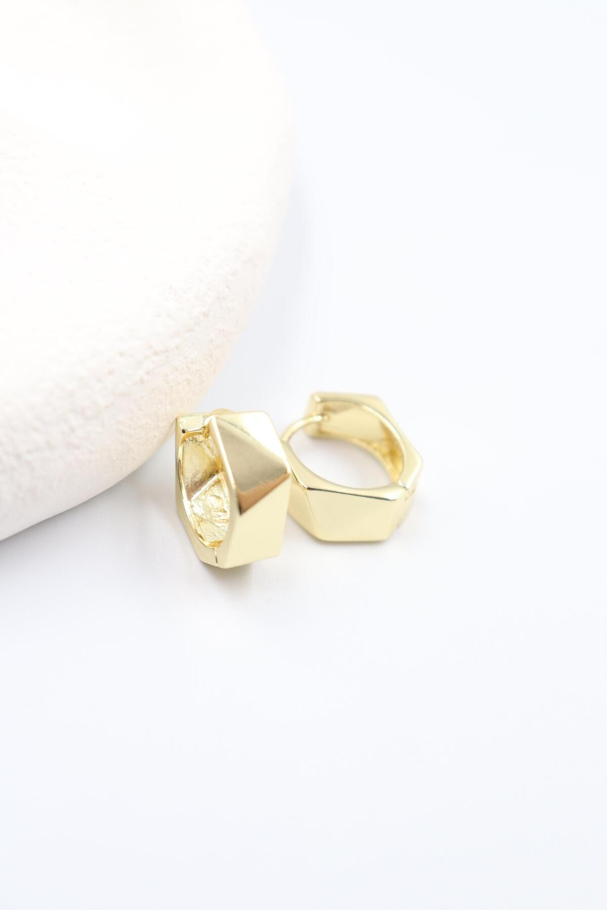 BY CANSU ACCESSORİES Teresa Gold Küpe (14k)