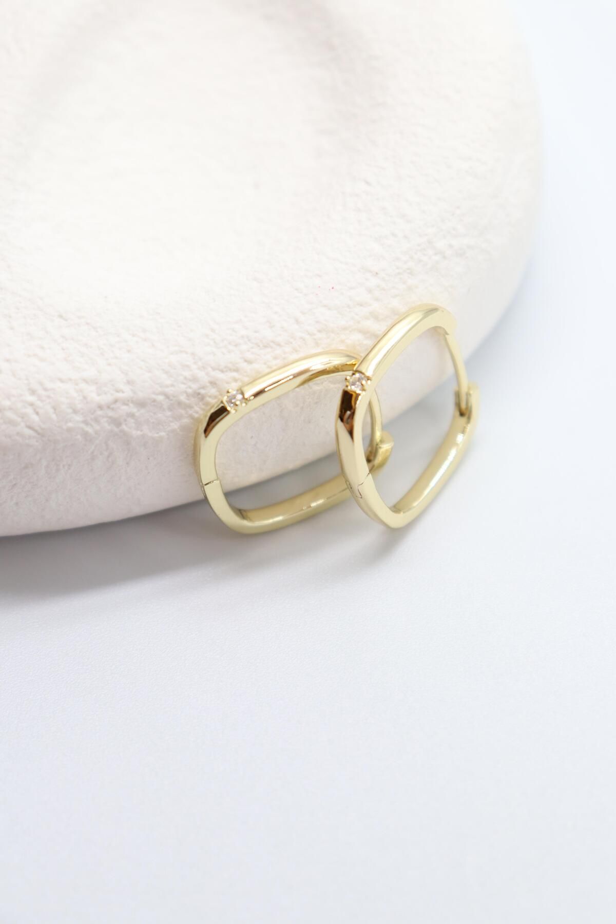 BY CANSU ACCESSORİES Paola Gold Küpe (14k)
