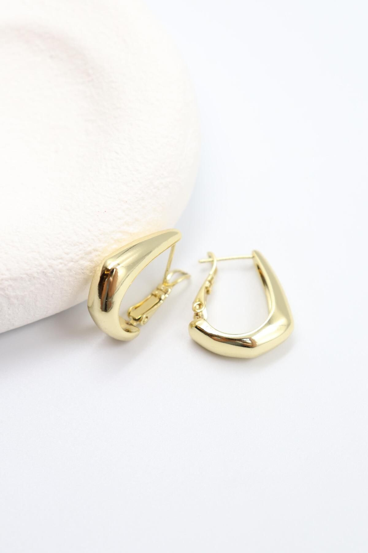 BY CANSU ACCESSORİES Martina Gold Küpe (14k)