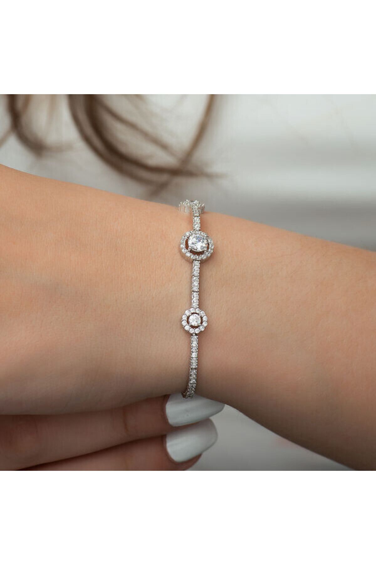 shop Su Yolu Üç Taşlı 925 Ayar Gümüş Bileklik