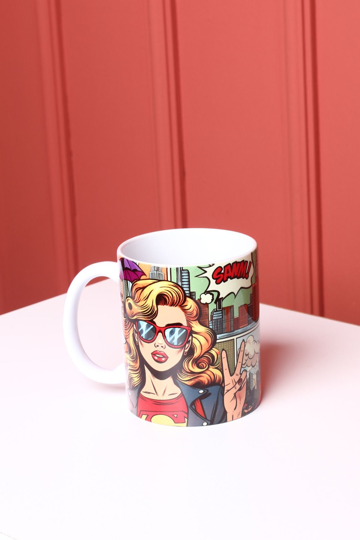 zerhome Pop Art Kadın Temalı 3 Boyutlu Beyaz Porselen Kupa Bardak