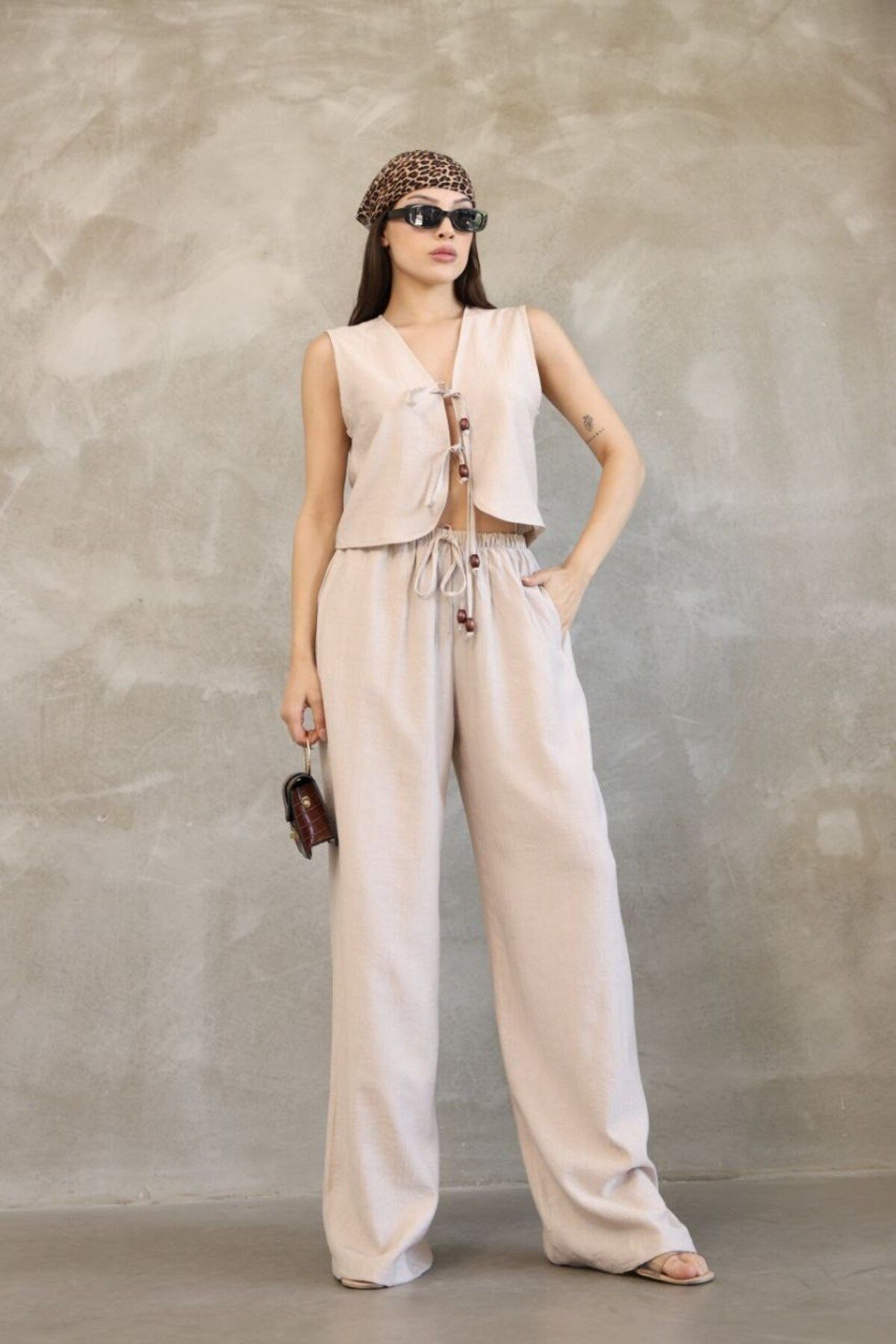 msm fashion Kadın Alt Üst Takım Boncuklu Bağlama Detaylı Yazlık Gofre Yelek Pantolon Takım