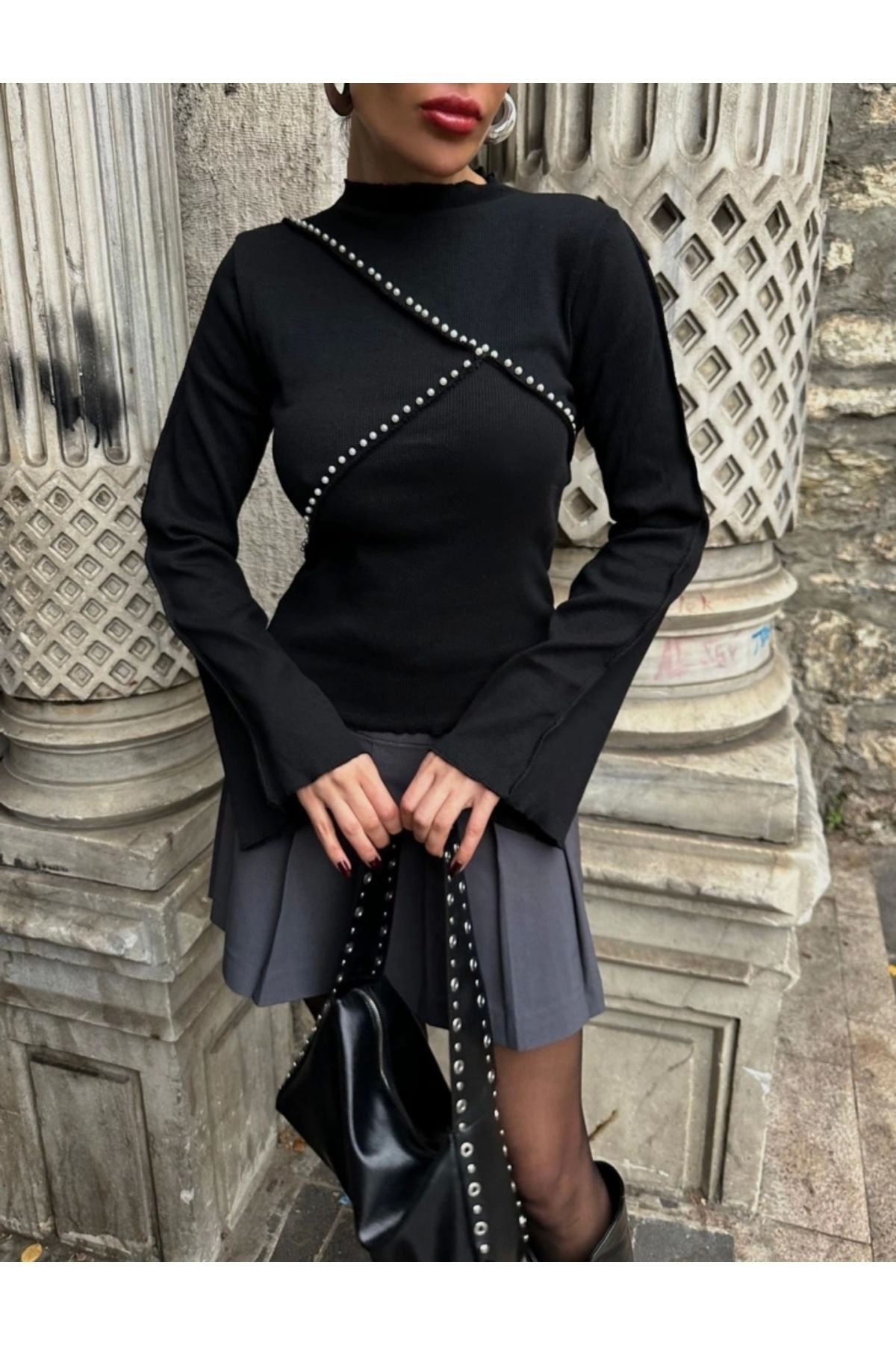 Butik Kadın Uzun Kollu Bisiklet Yaka Inci Detay Bluz