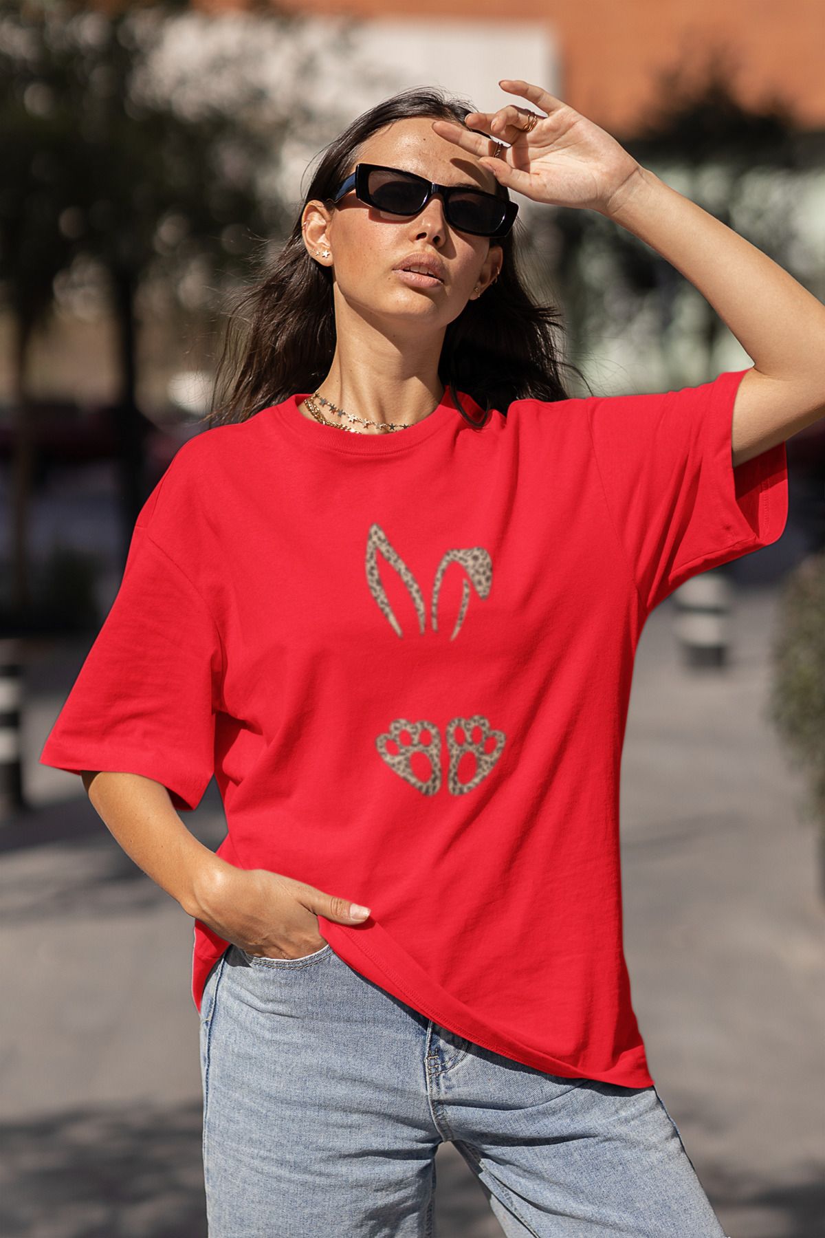 MG TAVŞAN BASKILI KADIN BİSİKLET YAKA PAMUKLU OVERSIZE KALIP KISA KOLLU T-SHIRT