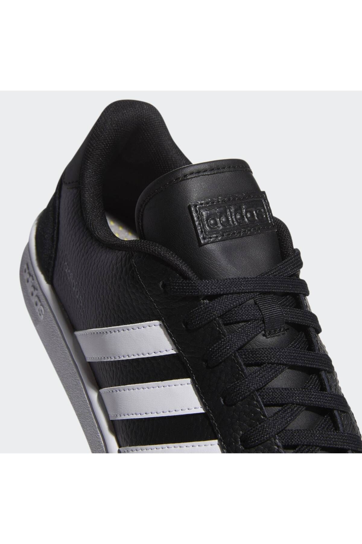 اسنیکر سفید مردانه کفش SE اورجینال adidas
