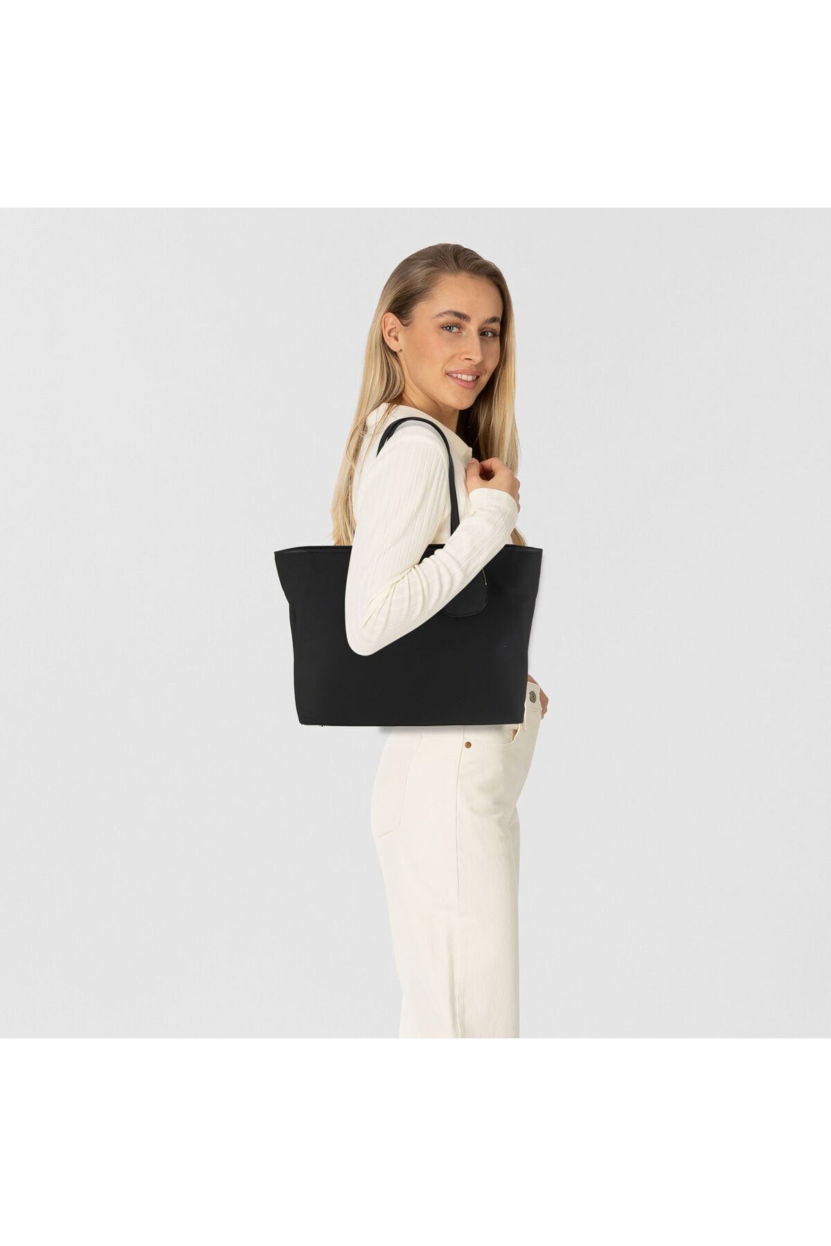 Guess-Gemma Shopper Tasche 49 cm 7