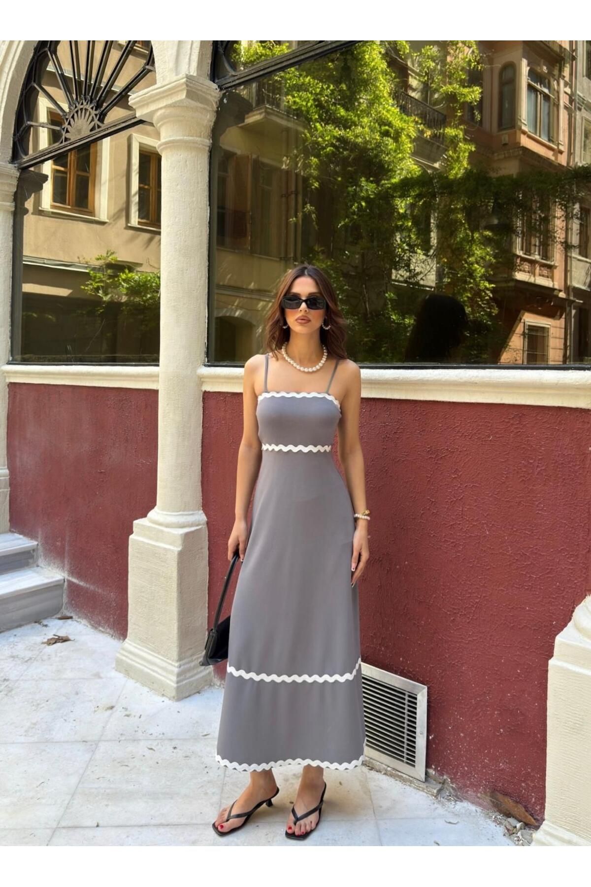 Lora Sendy Krep Kumaş Askılı Elbise