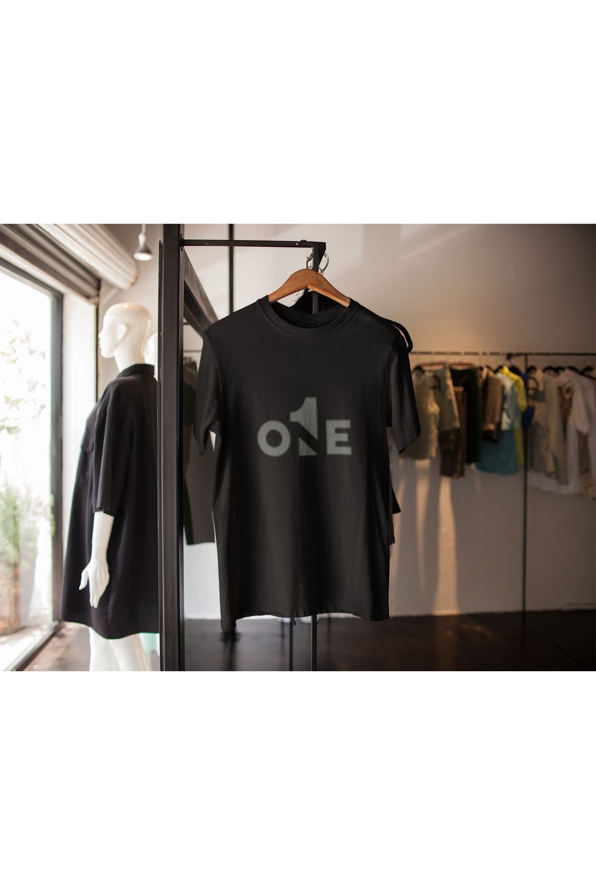 MG ONE BASKILI UNISEX BİSİKLET YAKA PAMUKLU OVERSIZE KALIP KISA KOLLU T-SHIRT