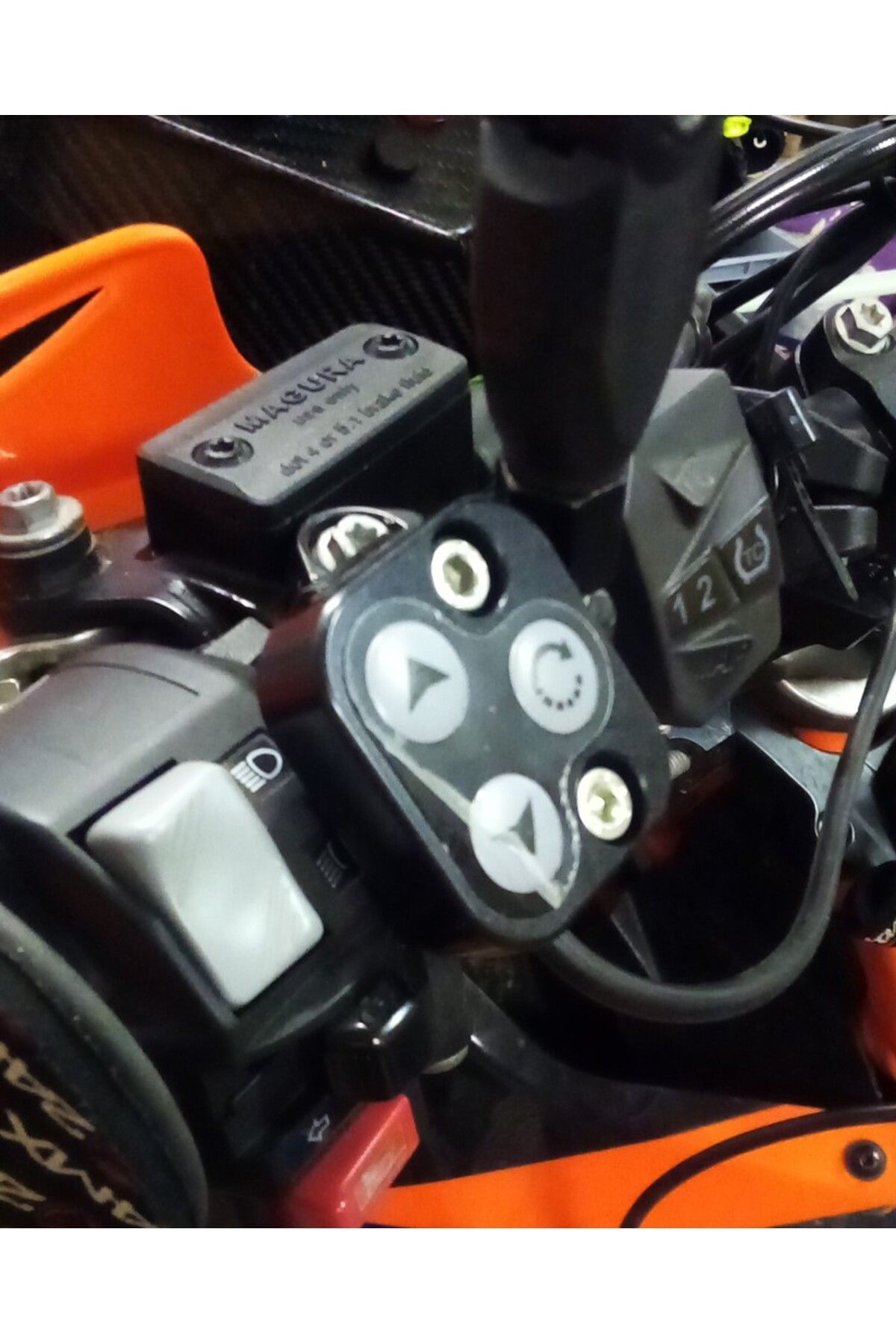 Lucest Honda CRF1000L'den RNS Tripmaster Switch adaptörü (Plastik Aparattır!!!)