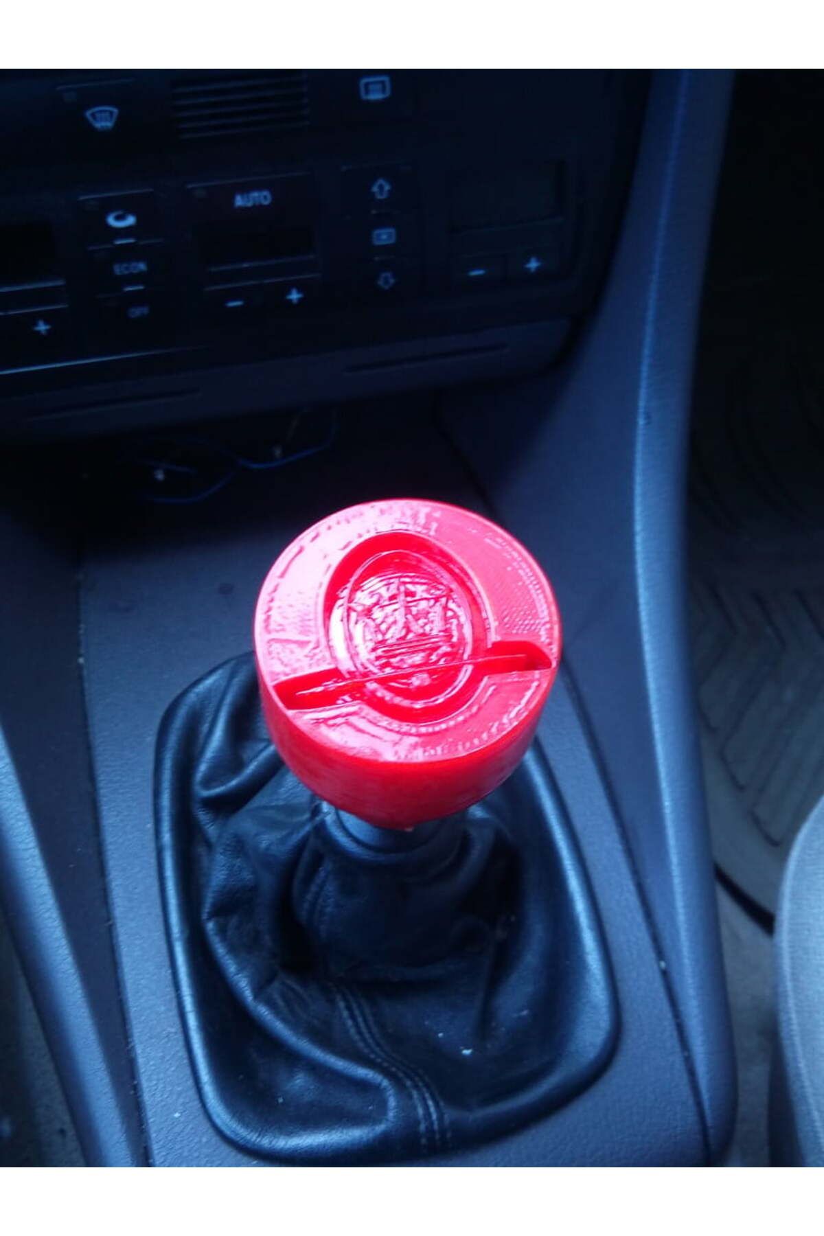 Lucest Maserati  Uyumlu vites değiştirici (Plastik Aparattır!!!)