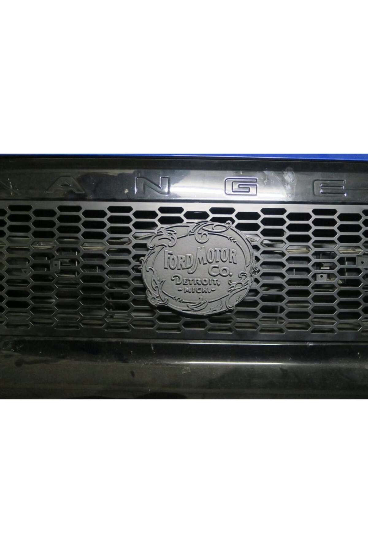 Lucest Ford Ranger için Old Style Ford Logosu (Plastik Aparattır!!!)