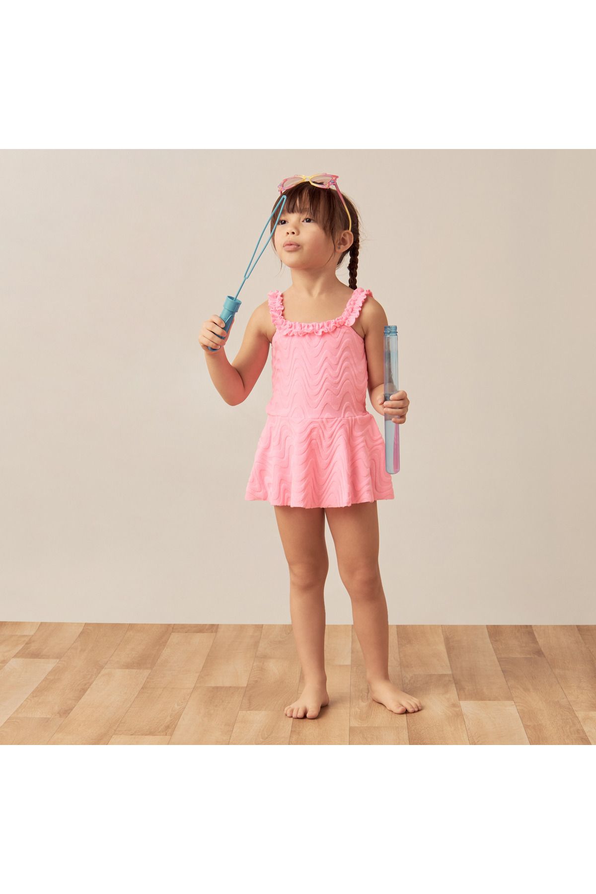 Juniors-Textured Swimsuit With Ruffles And Zip Closure 1