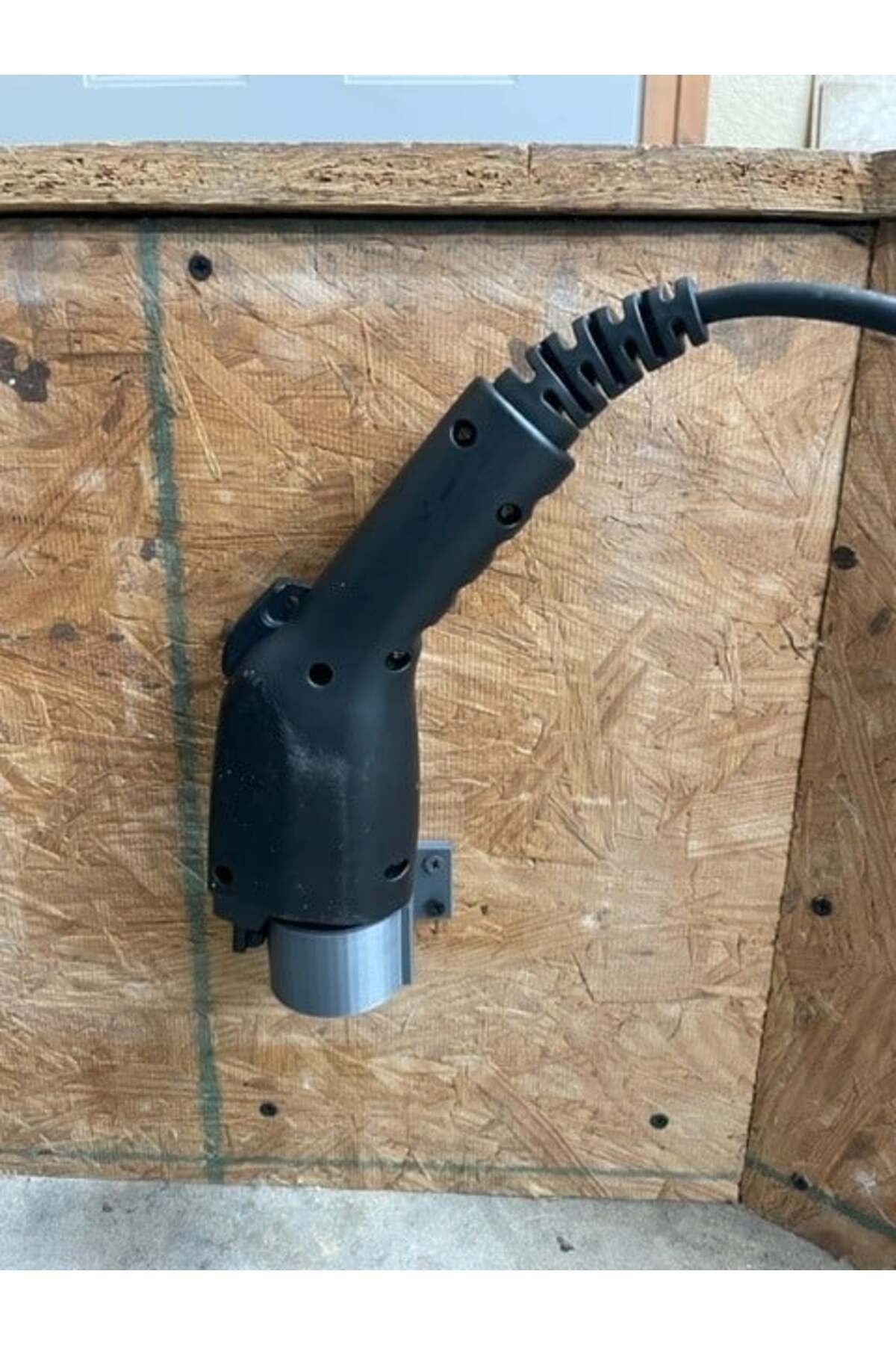 Lucest J1772 EV Şarj Cihazı Fiş Tutucu/Dock (Plastik Aparattır!!!)