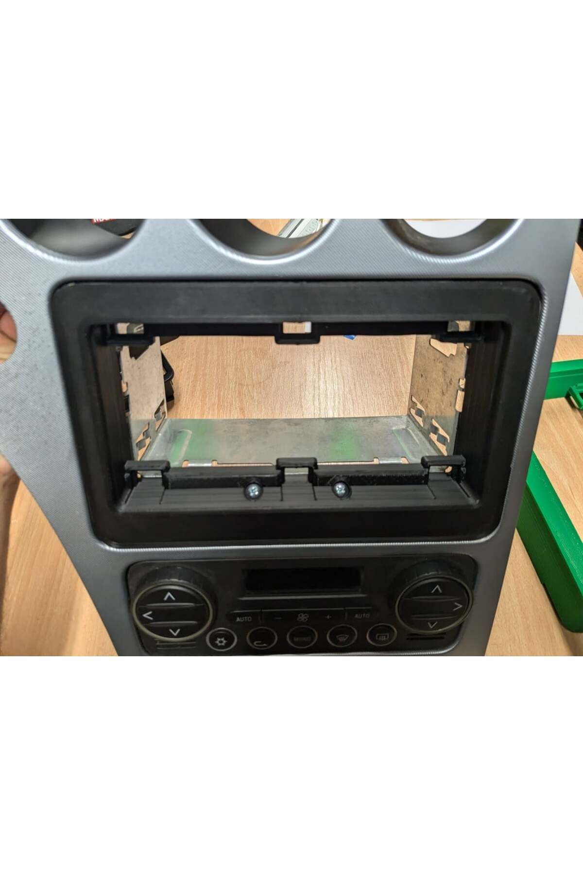 Lucest Alfa Romeo 159 Çin Android Radyo 9 inç için brera fasya çerçeve adaptörü (Plastik Aparattır!!!)