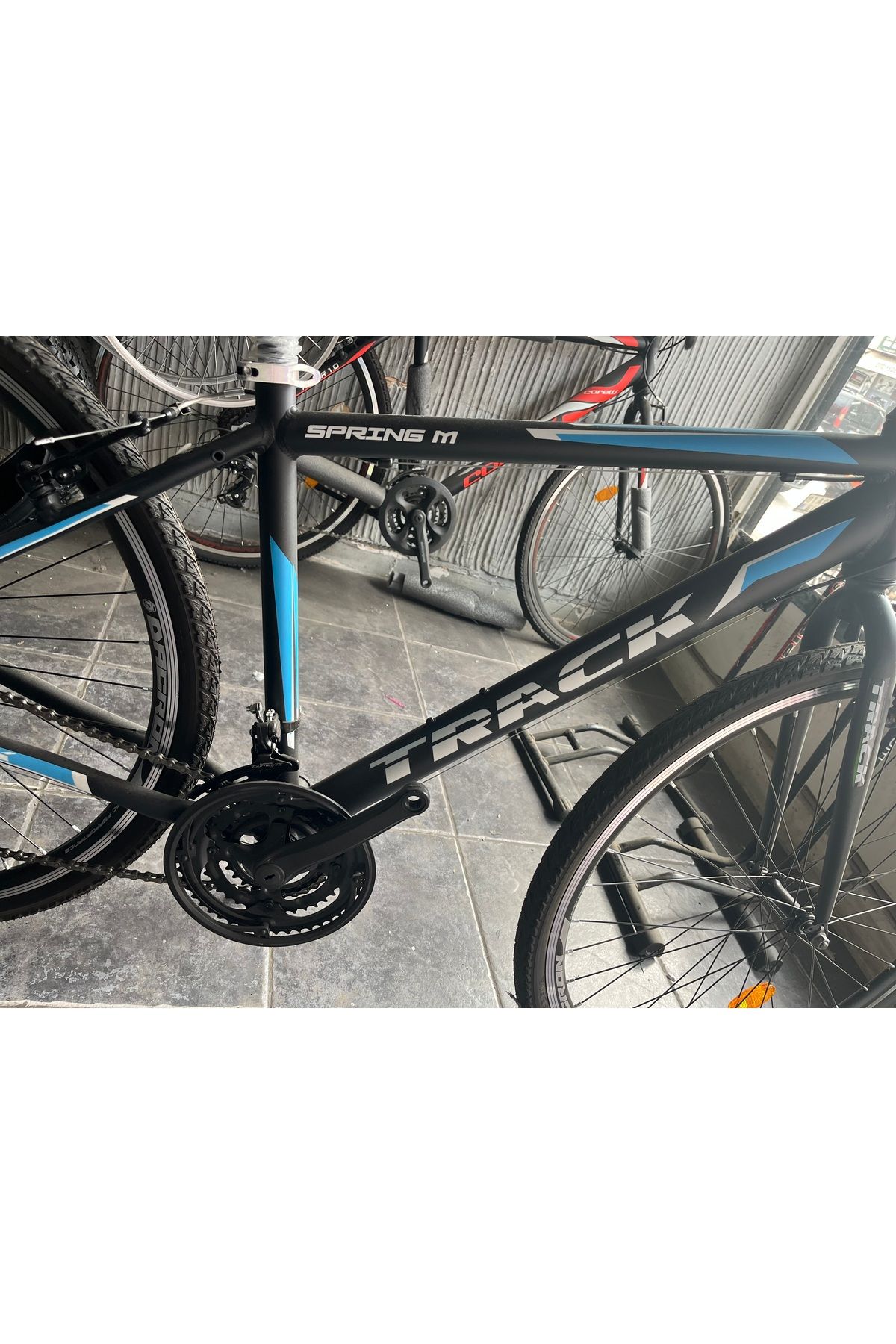 Corelli TRACK SPRING M