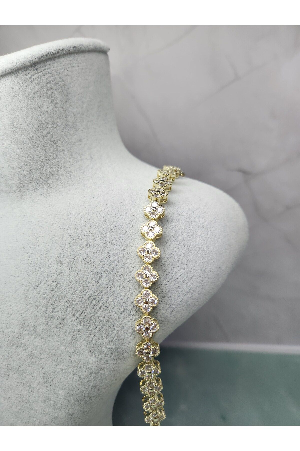 KERİMOĞLU One Cleef Bileklik 14 K Renk Gold