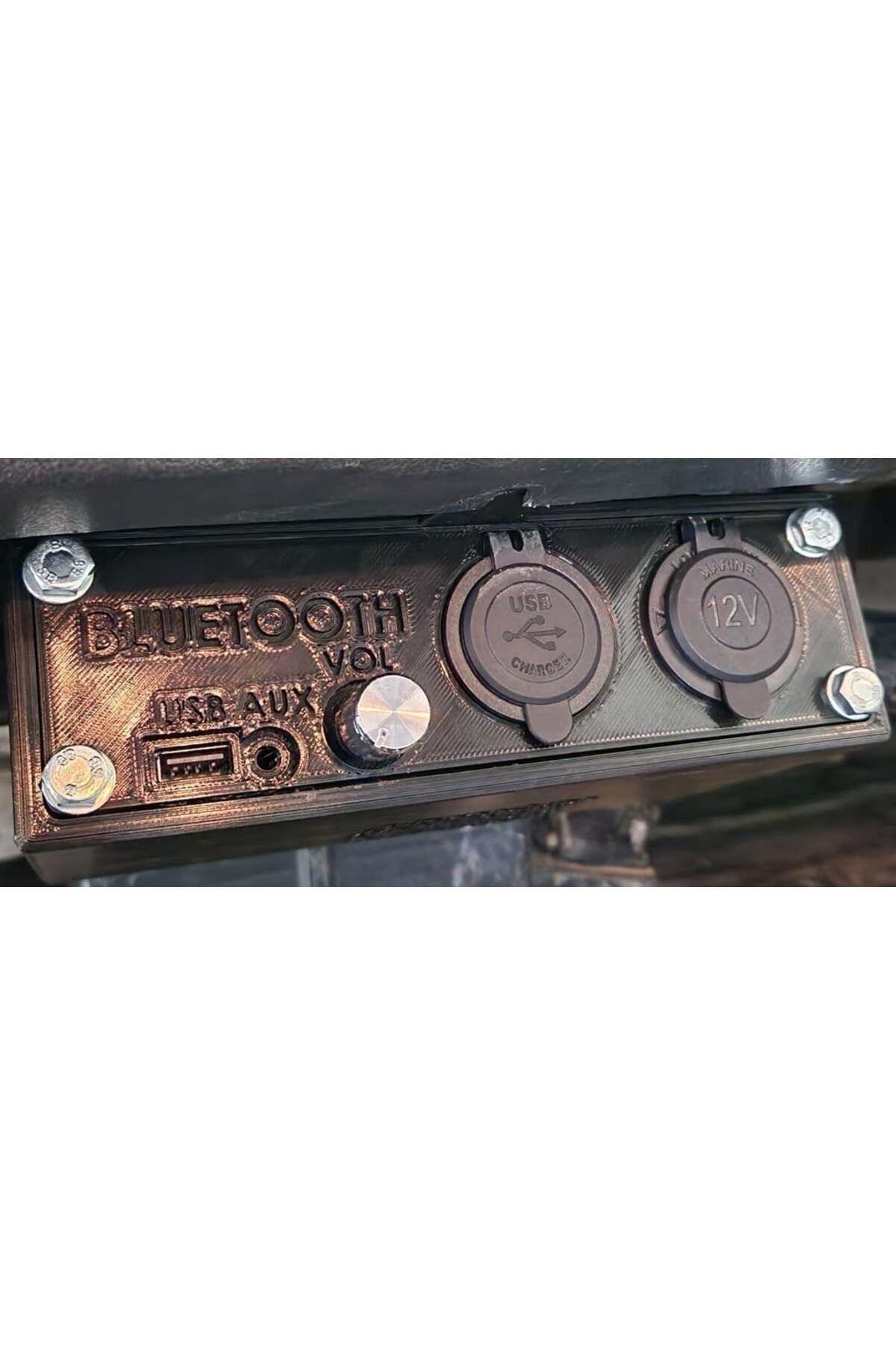 Lucest USB şarj cihazı ve 12V soket ile Suzuki Samurai Bluetooth '' Radyo '' (Plastik Aparattır!!!)
