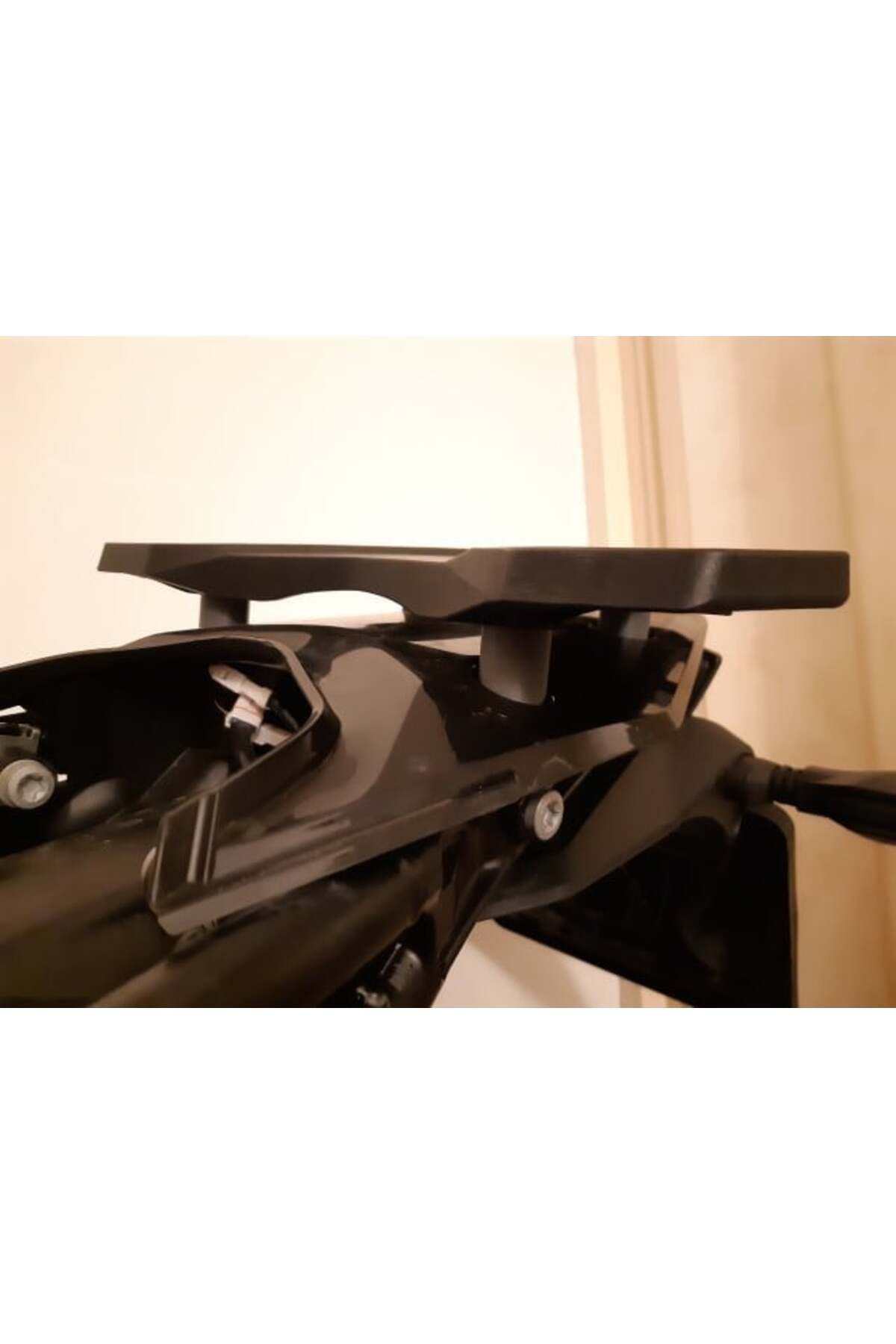 Lucest KTM 790 Macera - Arka Kolu Çıkarma Üst Raf Aracülatör (Plastik Aparattır!!!)