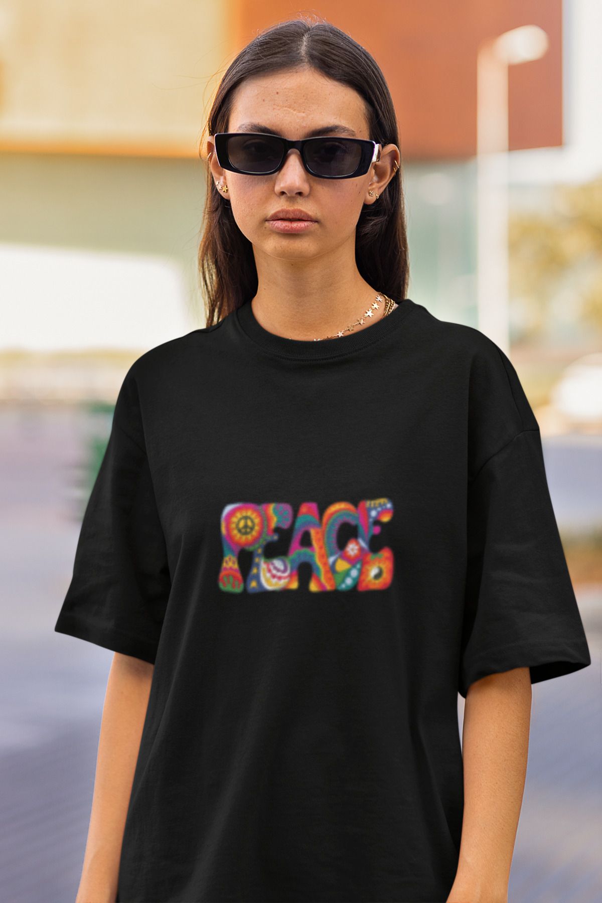MG PEACE BASKILI KADIN BİSİKLET YAKA PAMUKLU OVERSIZE KALIP KISA KOLLU T-SHIRT