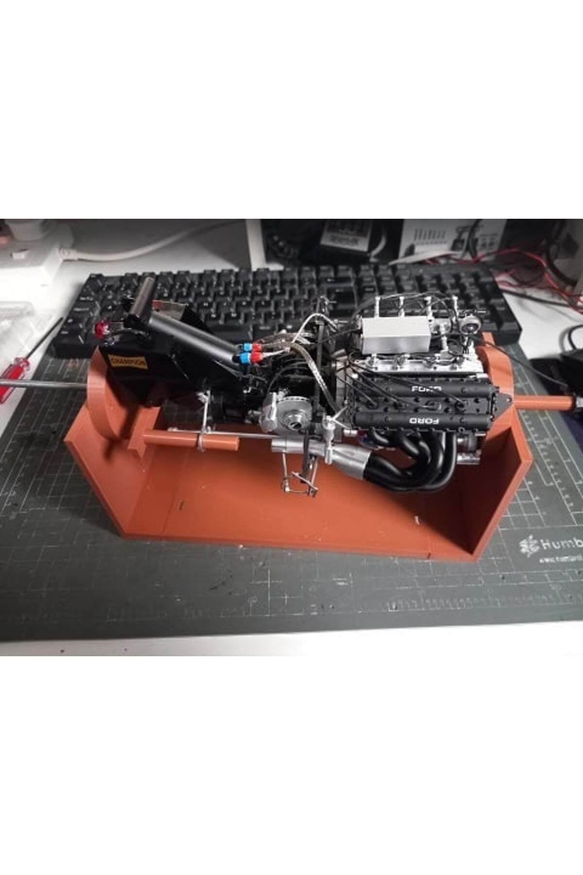 Lucest Motor Yapı Standı (Plastik Aparattır!!!)