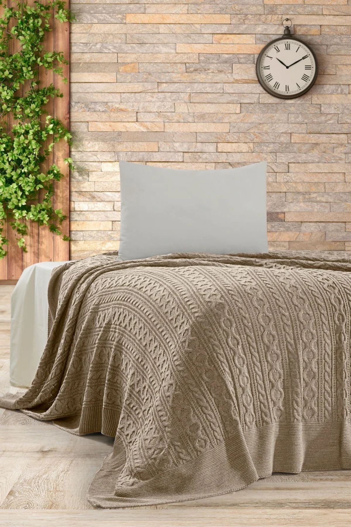 DOUX HOME Mery Triko Yatak Örtüsü Tek Kişilik 180 X 230 Cm Püsküt