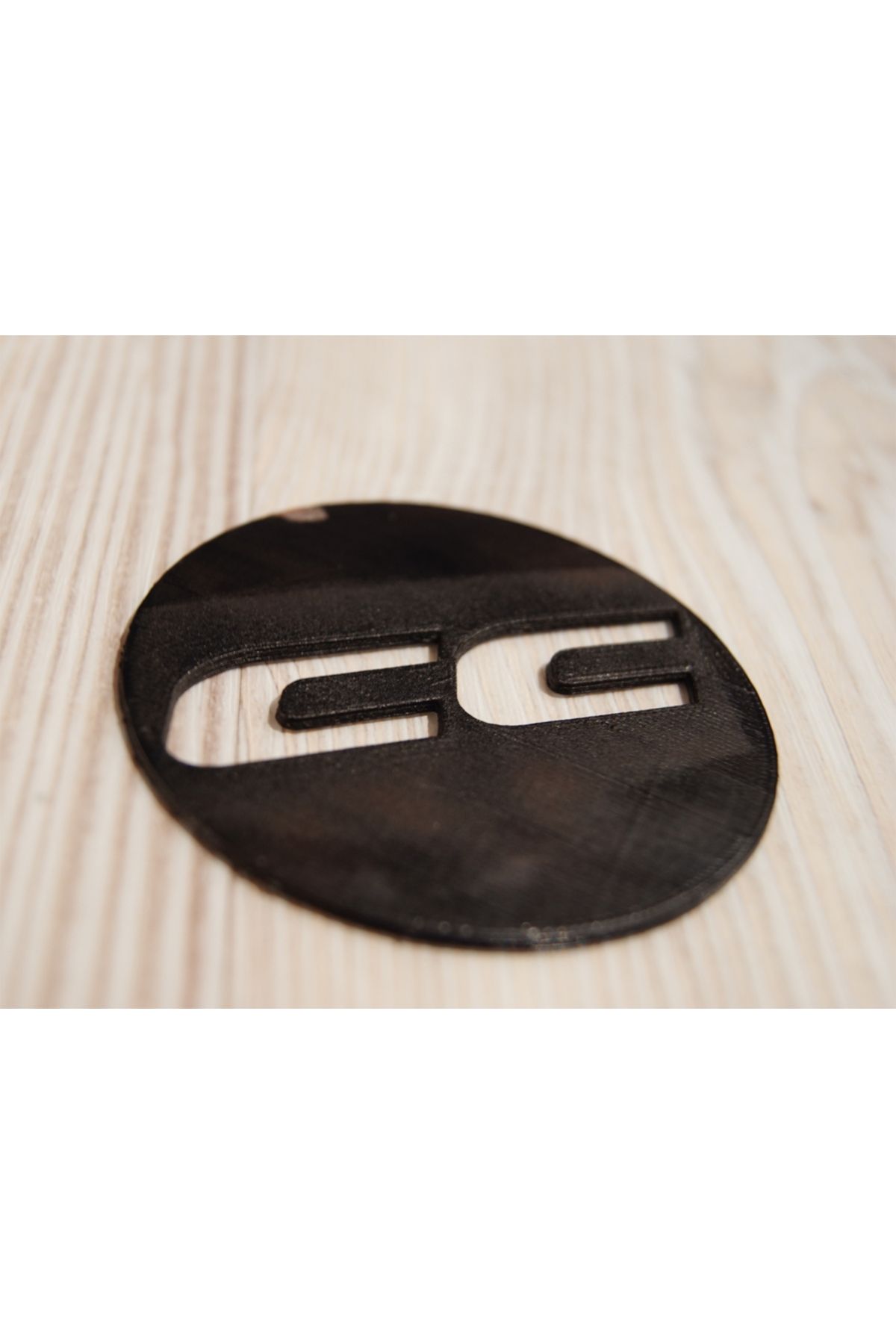 Lucest VW CC Uyumlu logo şablonu (Plastik Aparattır!!!)