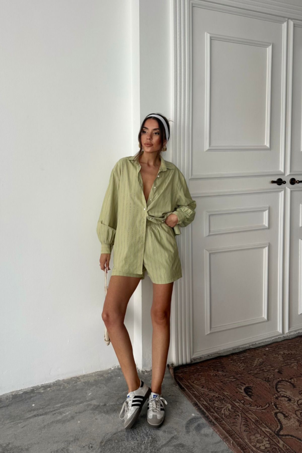 Arben Boutique POPLİN ÇİZGİLİ GÖMLEK - ŞORT TAKIM - Yeşil
