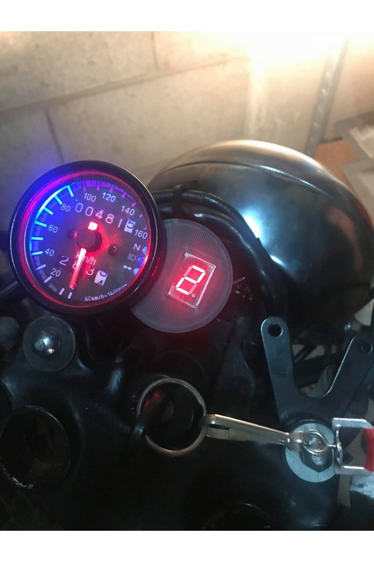 Lucest GN250 ve diğerleri için Uyumlu motosiklet dişlisi göstergesi destek durumu (Plastik Aparattır!!!)