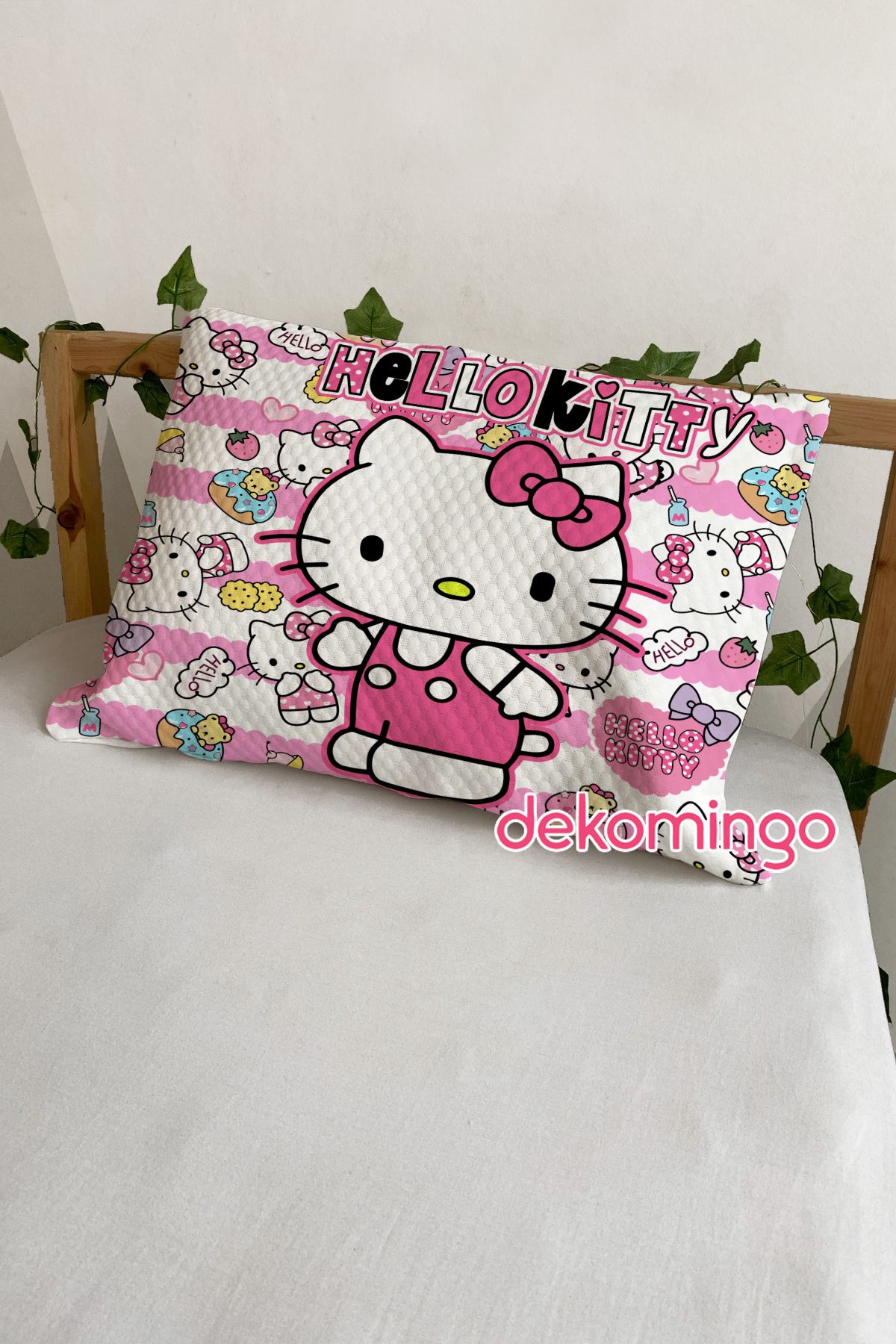 dekomingo YAZILI HELLO KITTY 2 ADET YASTIK KILIFI
