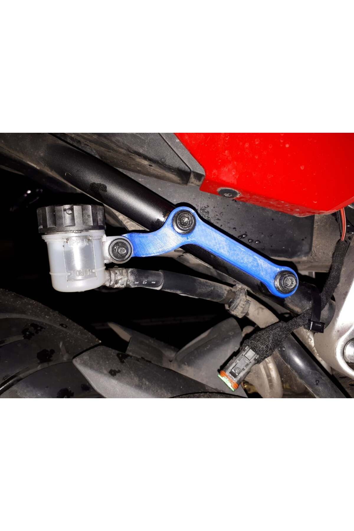Lucest Yamaha MT07 Uyumlu  Arka Fren Rezervuarı Braketi (Plastik Aparattır!!!)