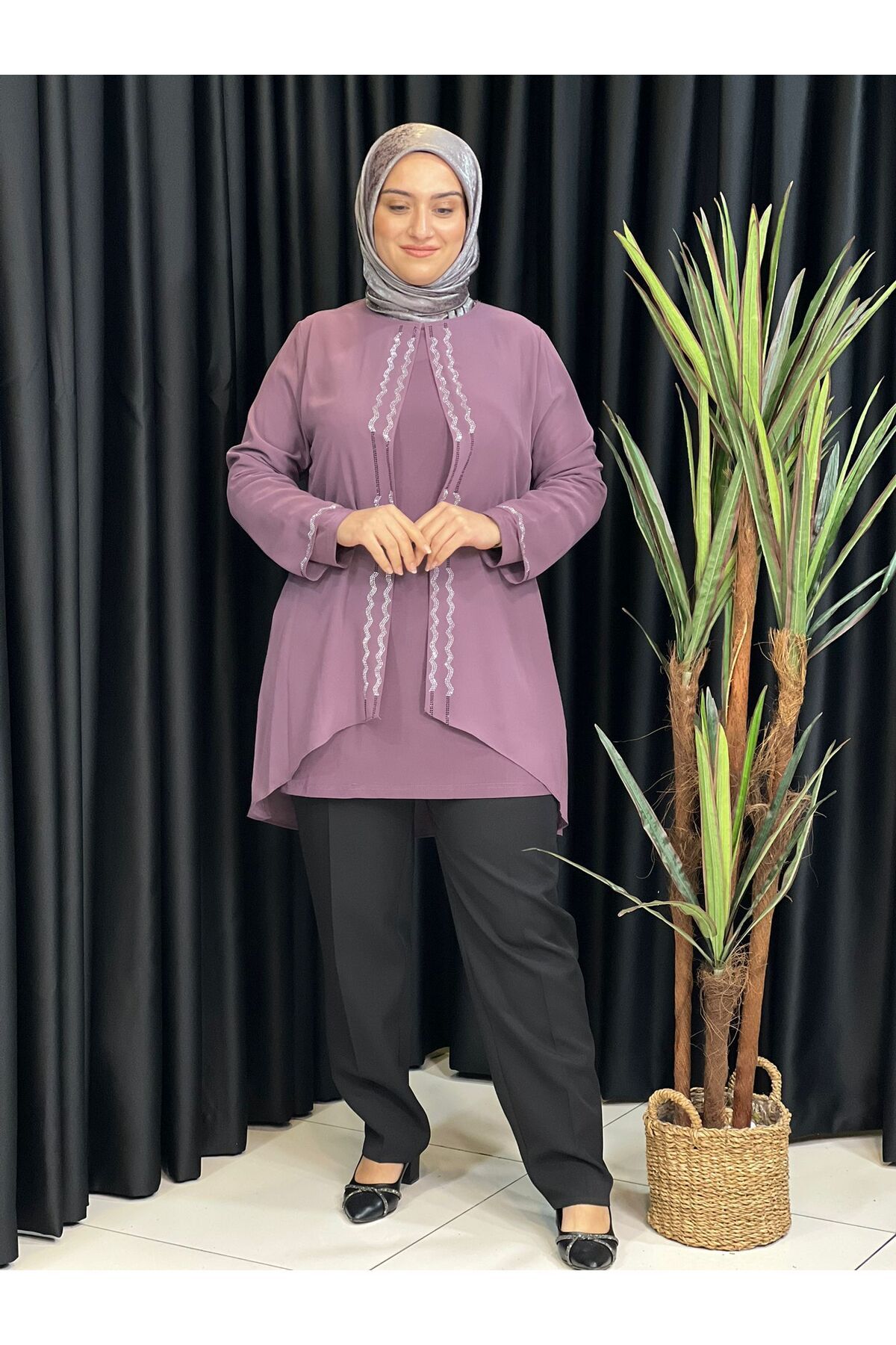 Butik büyük beden Önü Taşlı Şifon Tunik