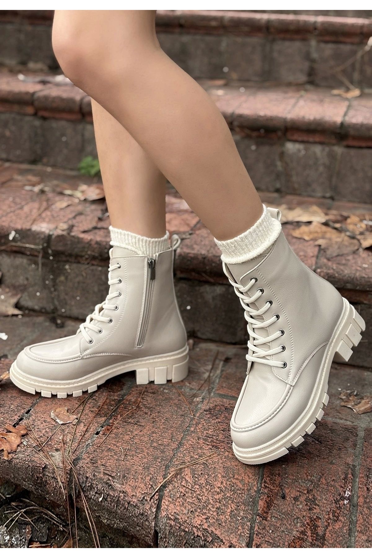 OurStyles Yuran Bej Cilt Bağcıklı Bot