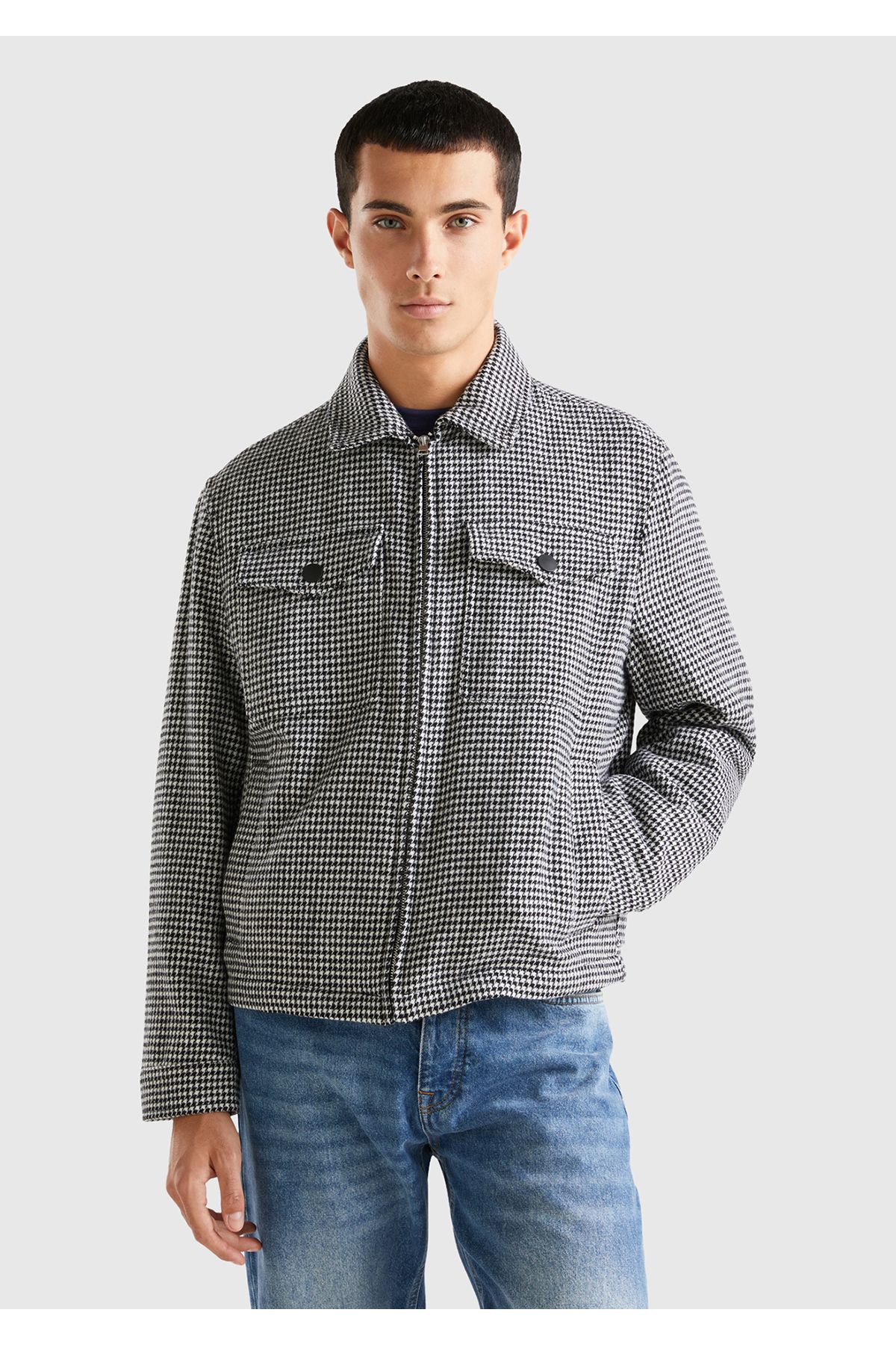 ژاکت مردانه ژاکت مشکی و سفید طرح دار United Colors of Benetton