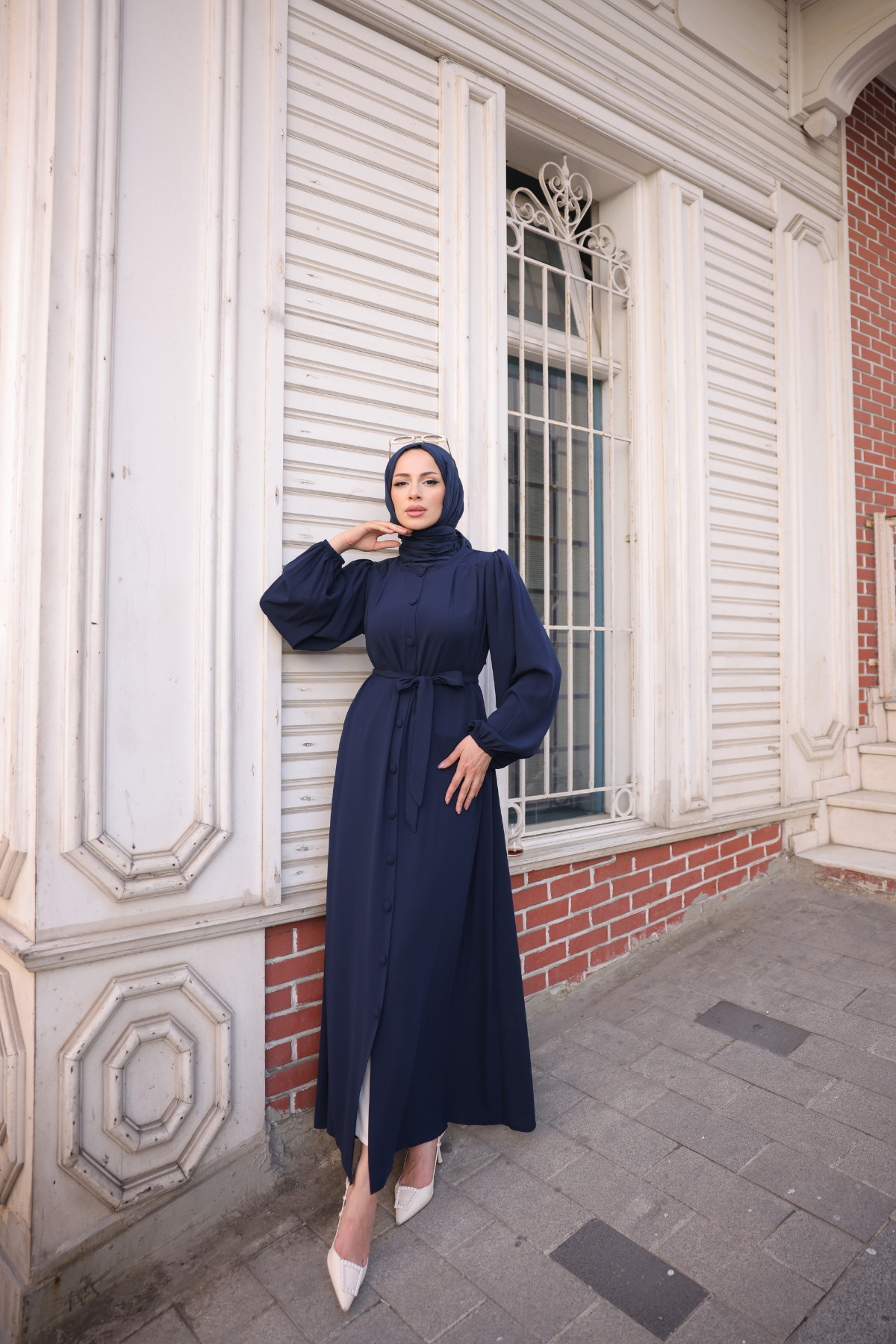 Buttoned & belted balloon sleeve medina silk abaya