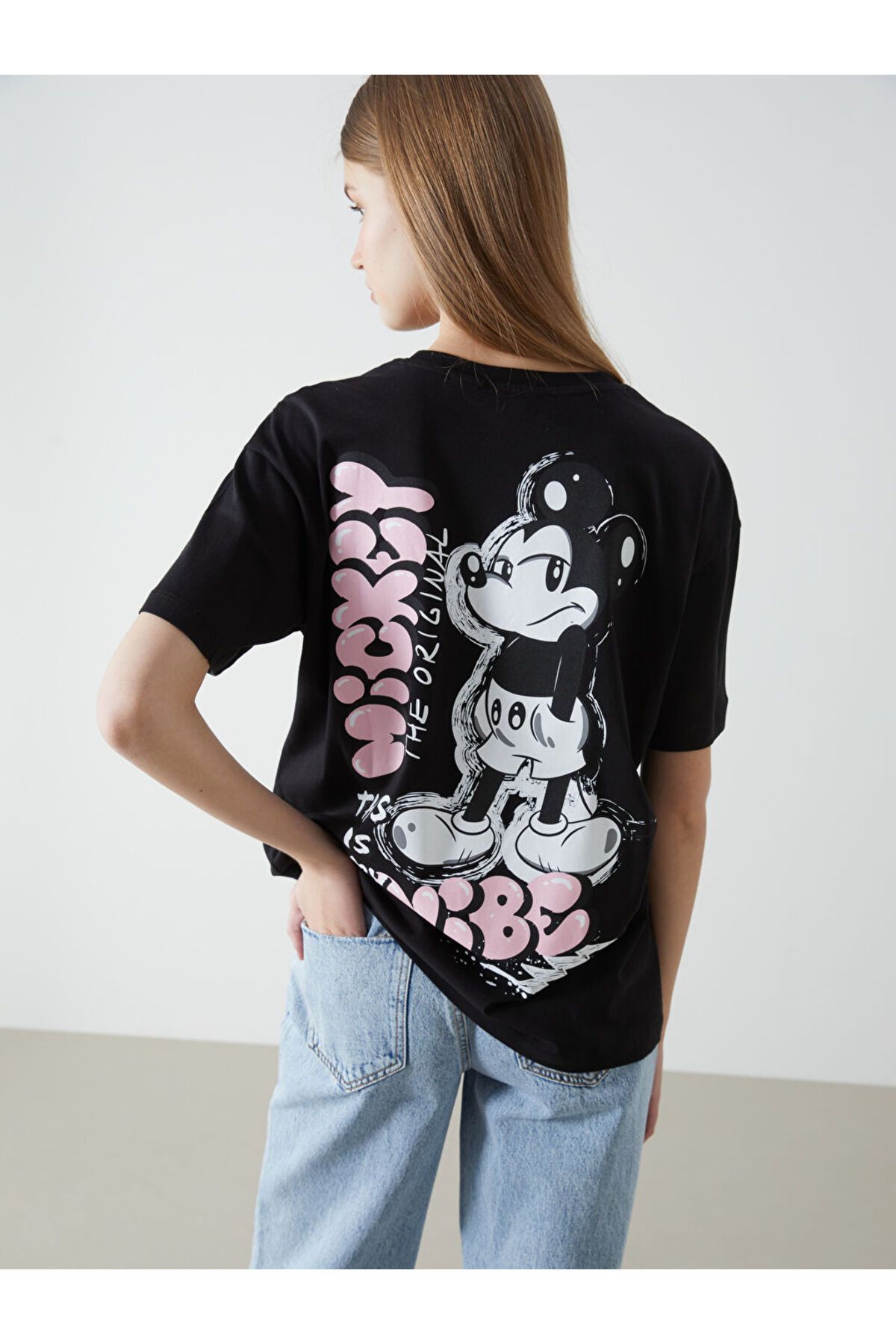 LC Waikiki XSIDE Siyah Bisiklet Yaka Mickey Mouse Baskılı Kadın Tişört S5GV30Z8NVY25