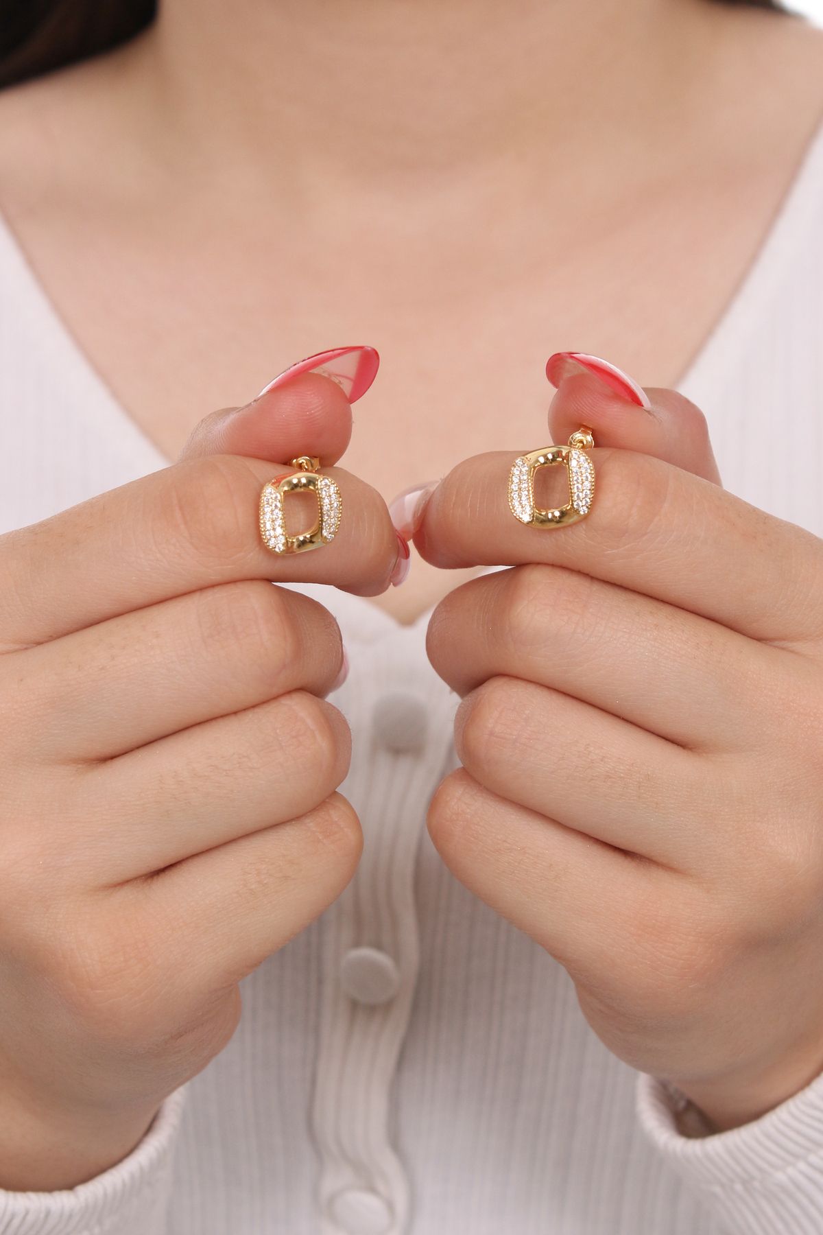 Sanem silver Beyaz Taşlı Gurmet Küpe 925 Ayar Gümüş Üzeri 14 K Altın Kaplama Gurmet Küpe