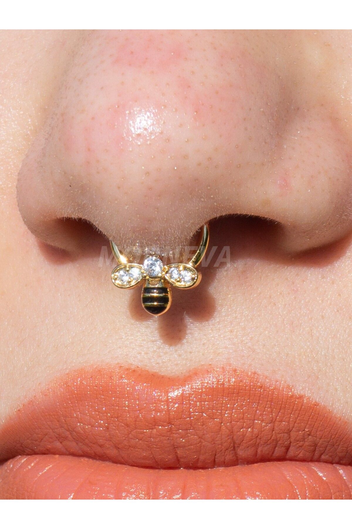 MORNEVA Cerrahi Çelik Arı Desenli Kilitli Halka Daith Septum Piercingi