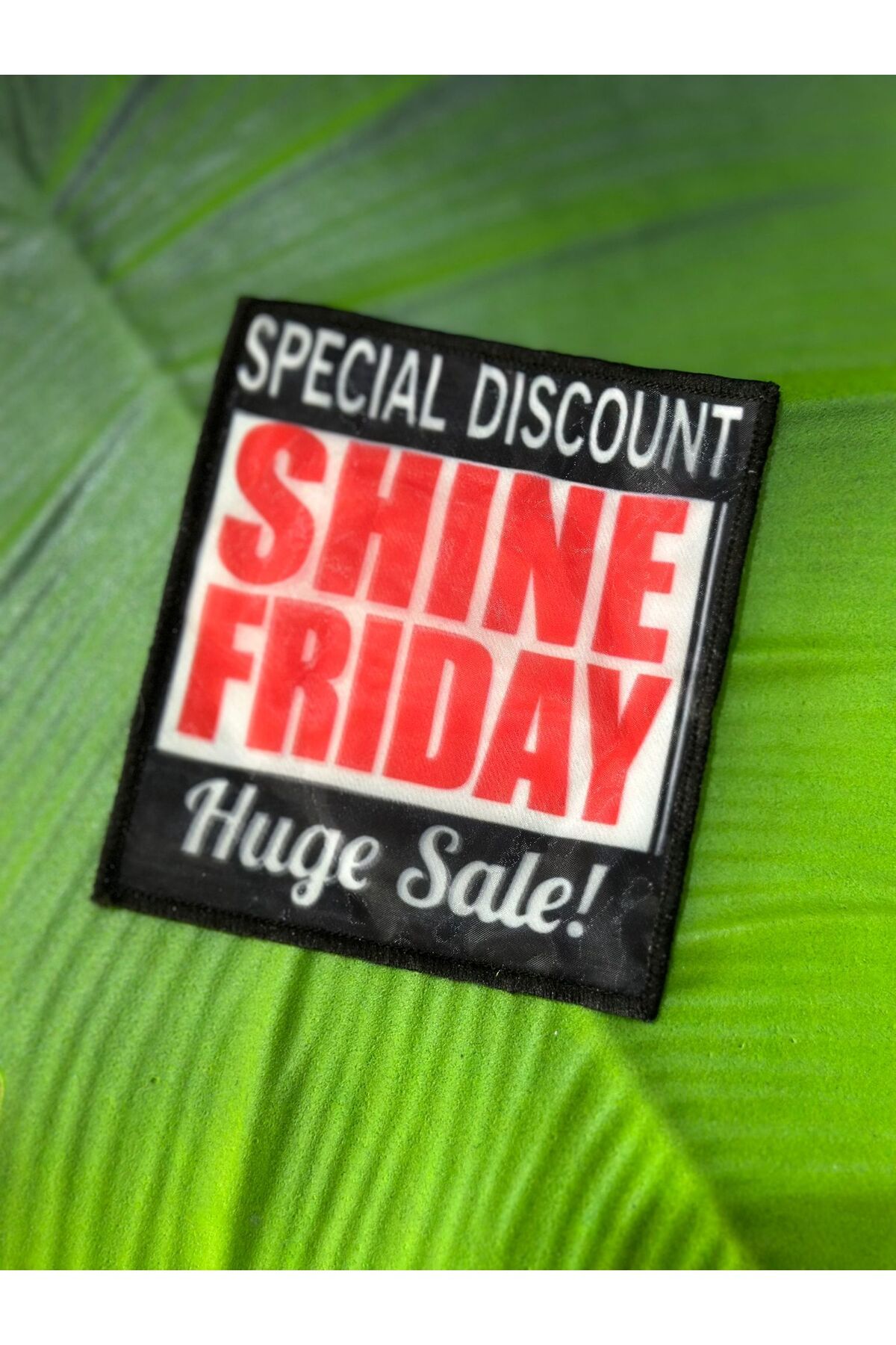 Gönülden Tasarım SHINE FRİDAY YAZILI ARMA DİKİŞ APLİKE 11X9 CM