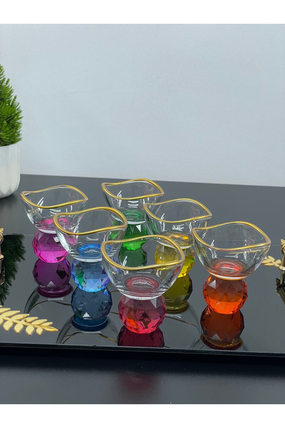 YzHome 6 Kişilik Cam Elmas Ayaklı Renkli Yaldızlı Kahve Yanı Lokumluk Sosluk Kase
