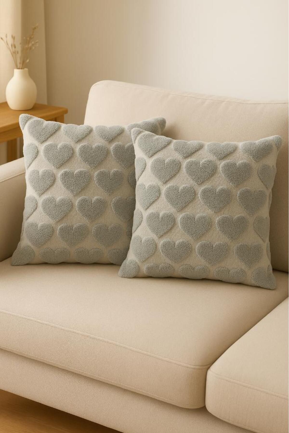 Miabella Home 2'li Peluş Kalp Desenli Kırlent Kılıfı 45x45 cm | Fermuarlı Dekoratif Yastık Kılıfı