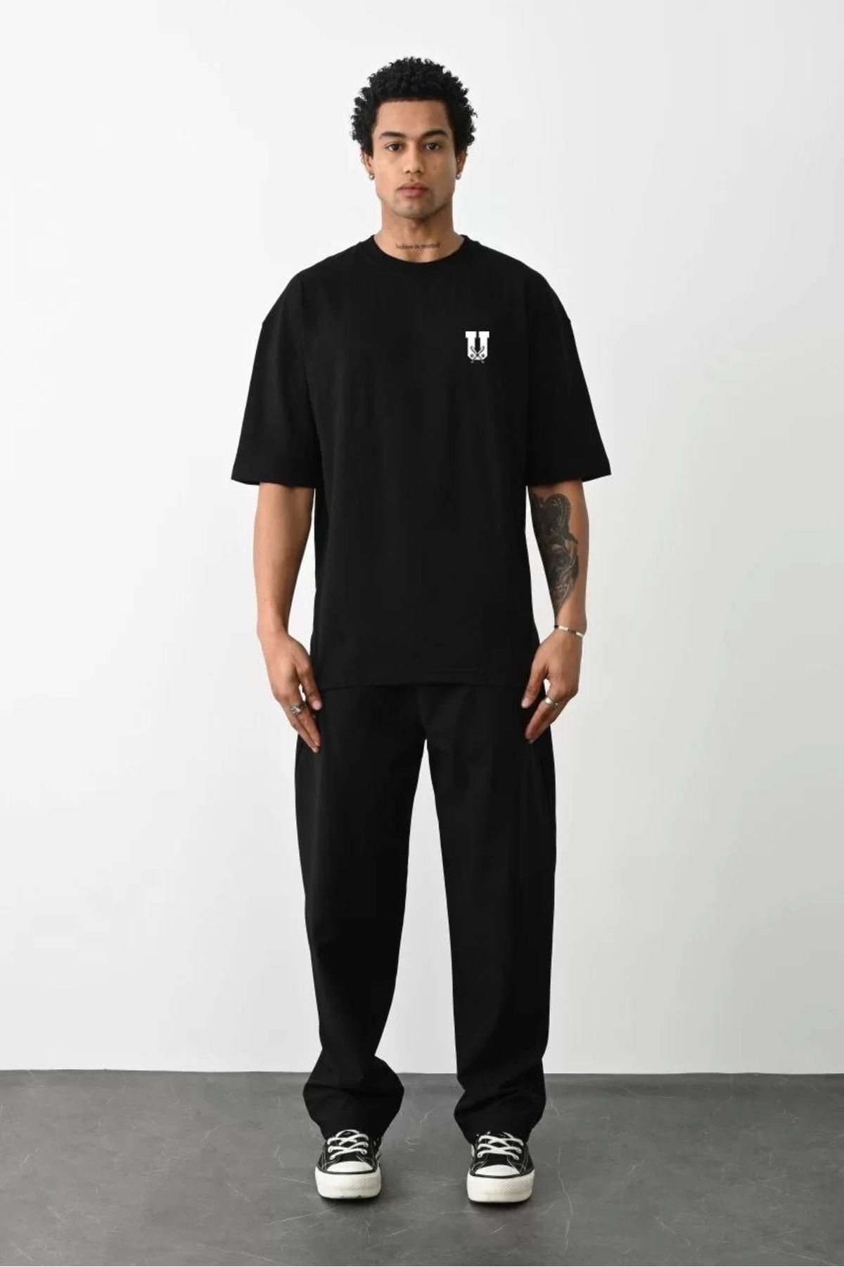 Robahood Unisex Bisiklet Yaka Baskılı Oversize T-Shirt - Siyah