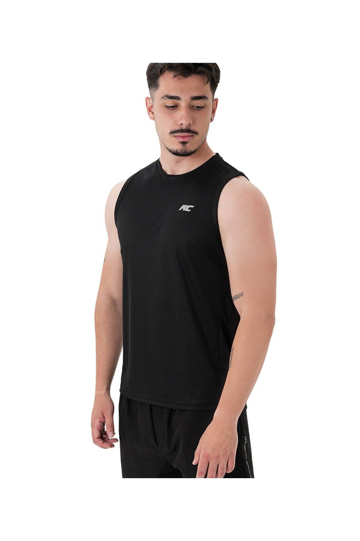 MUSCLECLOTH Performance Atlet Siyah