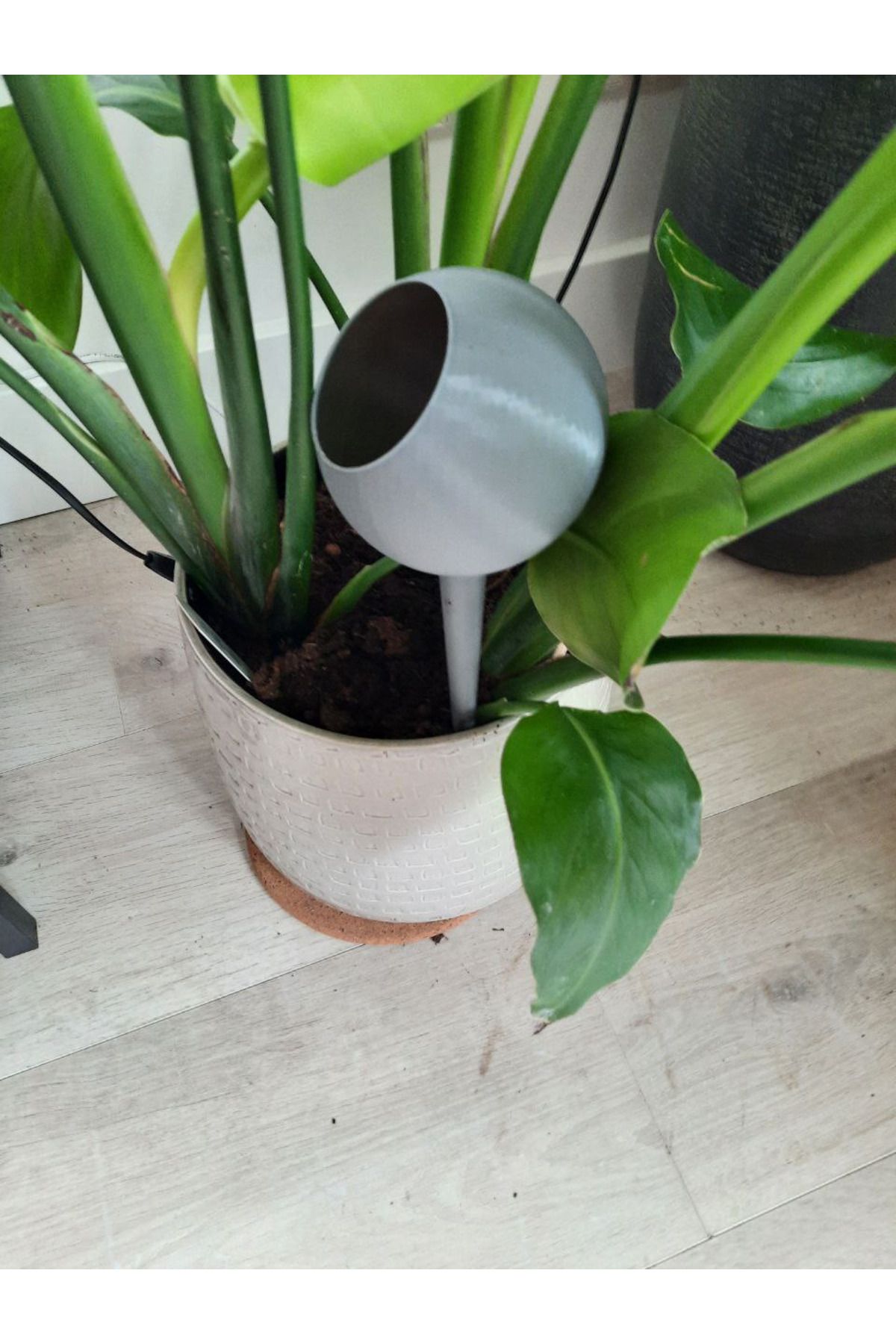 Mekanikcim Self-Watering Planter – Otomatik Sulamalı 3D Baskı Saksı