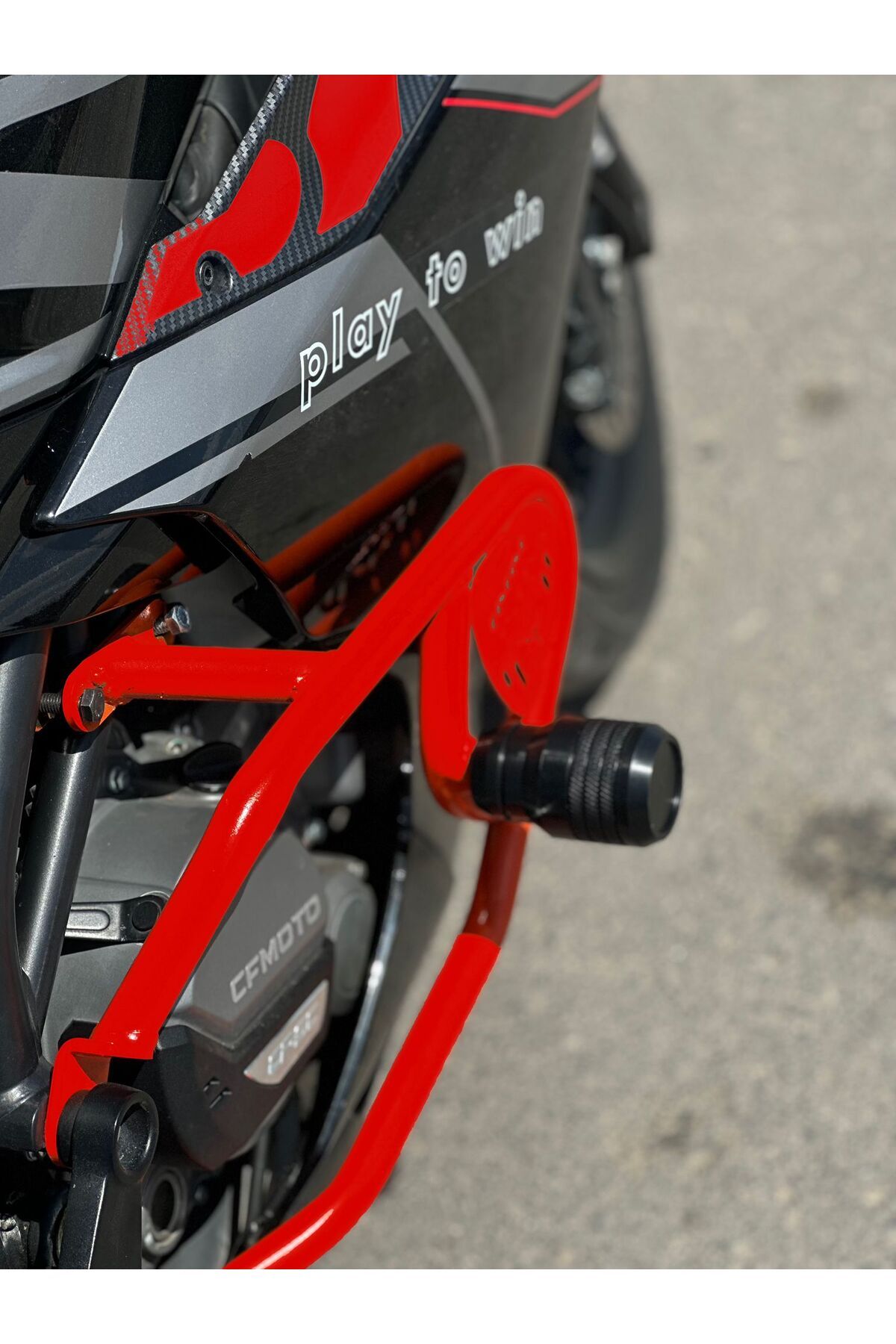 İnan CF MOTO 250 SR UYUMLU KORUMA DEMİRİ ÖZEL KORUMA TAKOZU KIRMIZI