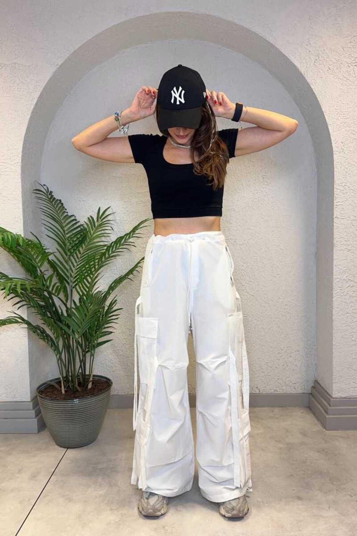 Clothing palette KARGO CEPLİ PARAŞÜT PANTOLON