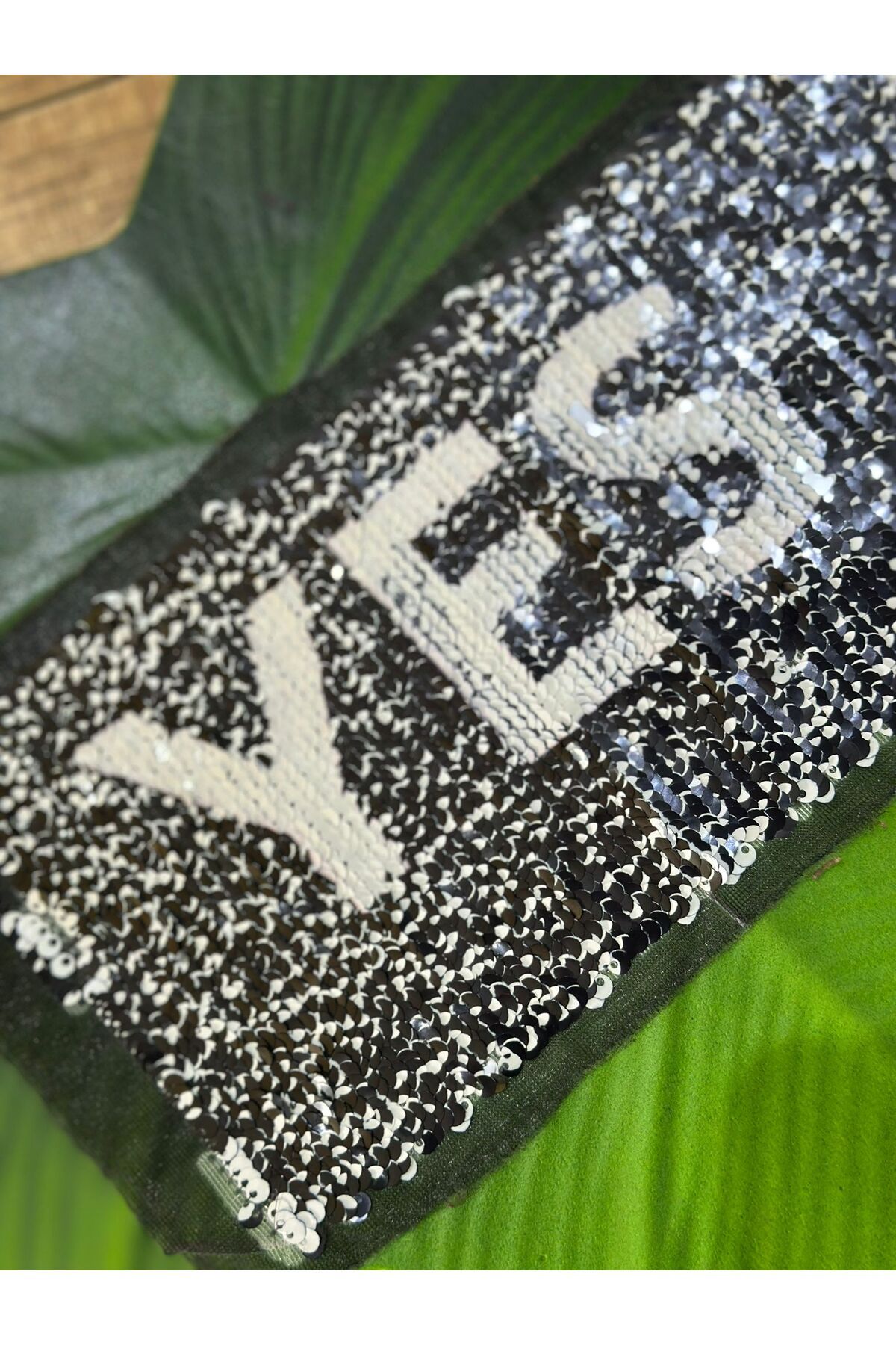 Gönülden Tasarım YES NO YAZILI DEĞİŞEN PAYETLİ ARMA DİKİŞ APLİKE 26X13 CM
