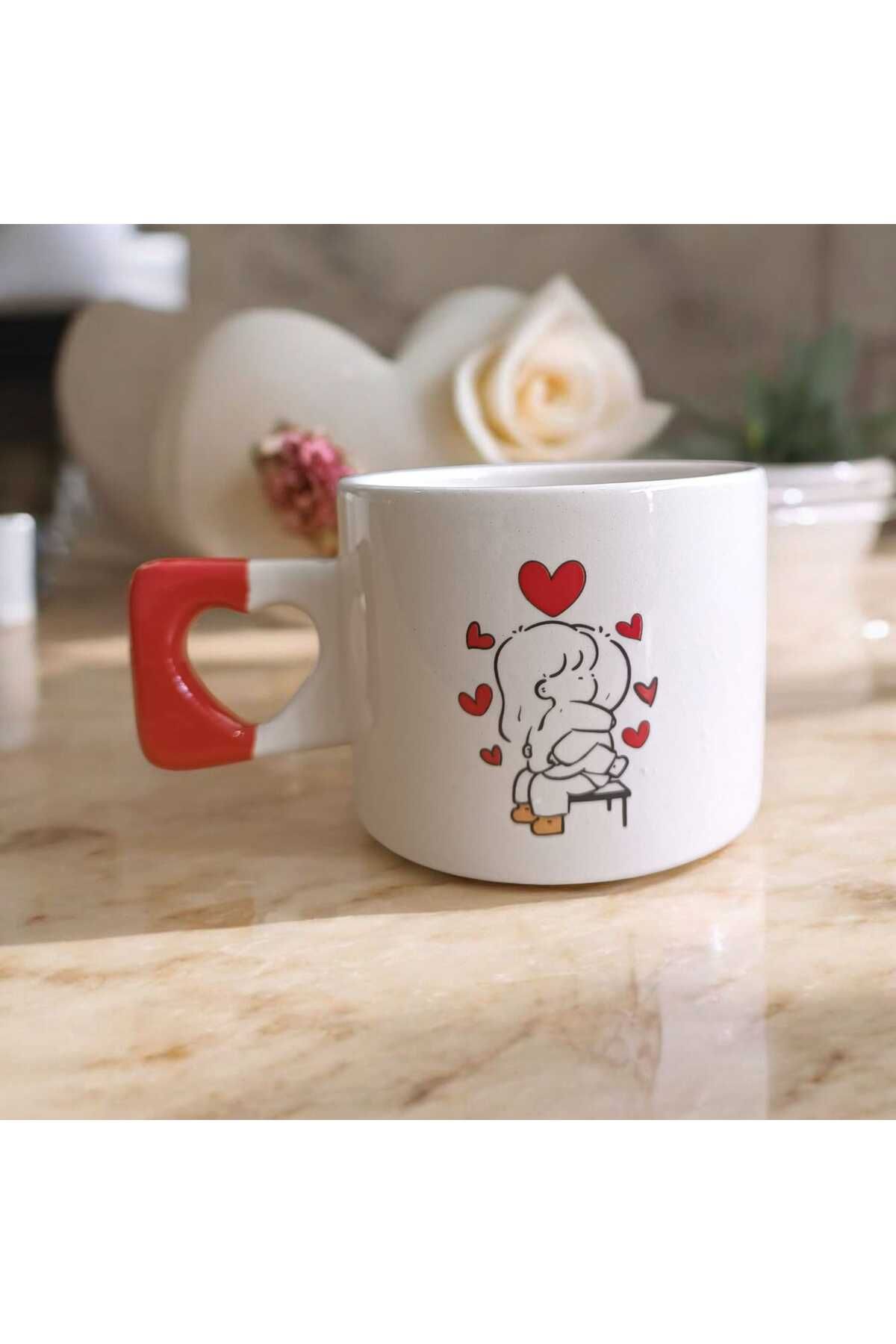 Simge Seramik Sarılan Sevimli Çift Baskılı Kalp Kulplu El Yapımı Doğal Seramik Mug Kupa Çay Cappuccino Fincanı