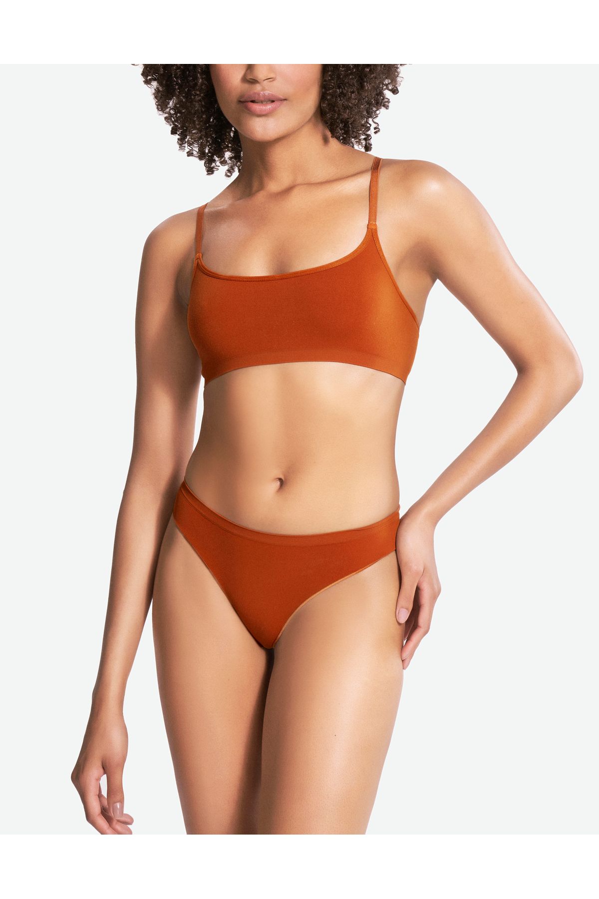 Gfity Everybodyfit Low Waist Cheeky Thong -Sugar Almond