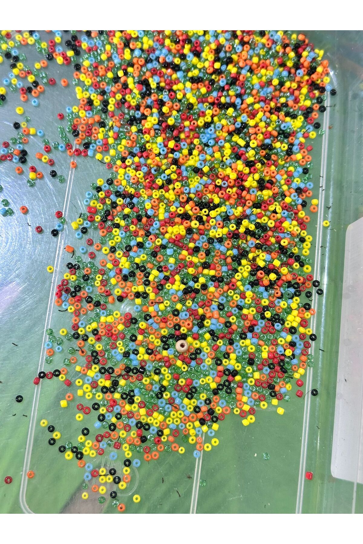 Gönülden Tasarım RENKLİ 2 MM KUM BONCUK OYA YAZMA BONCUK 40 GR